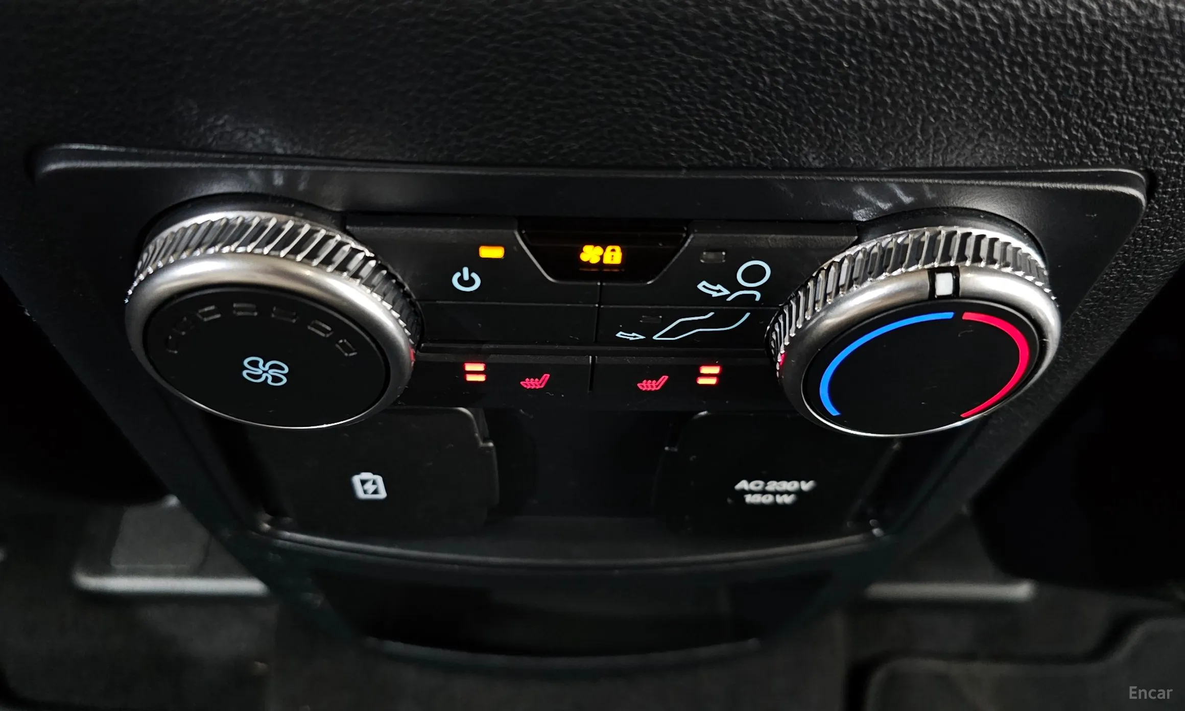 Ford Explorer 6th Generation превью 17