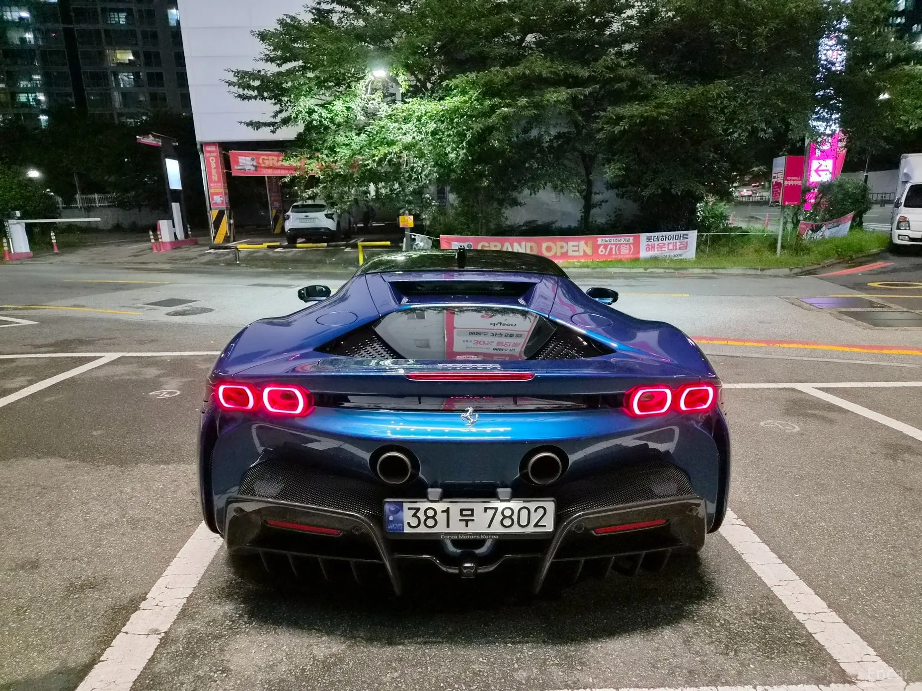 Ferrari SF90 Stradale превью 5