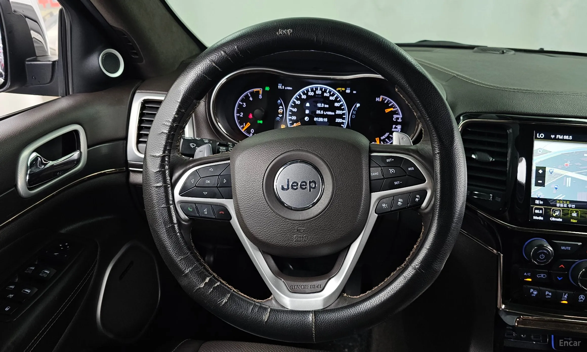 Jeep Grand Cherokee превью 13