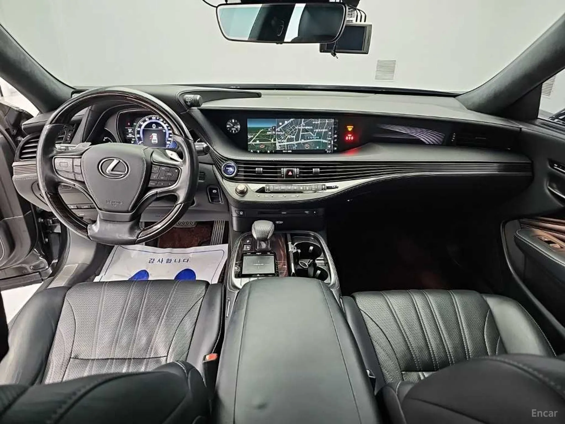 Lexus LS500h Gen 5 превью 8