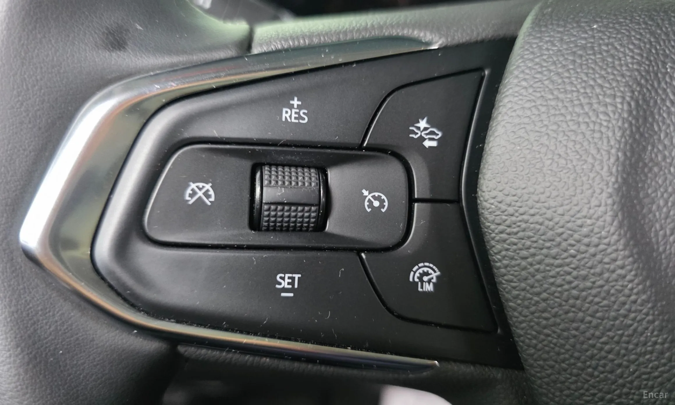 Chevrolet (GM Daewoo) Trax Crossover превью 14