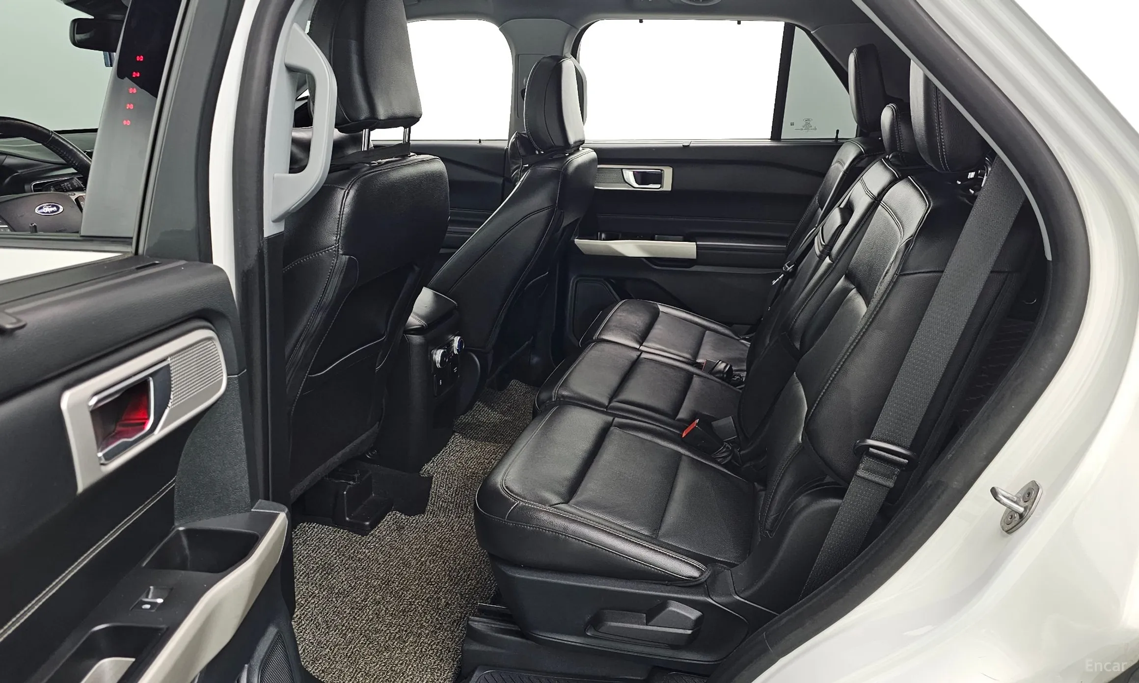 Ford Explorer 6th Generation превью 11