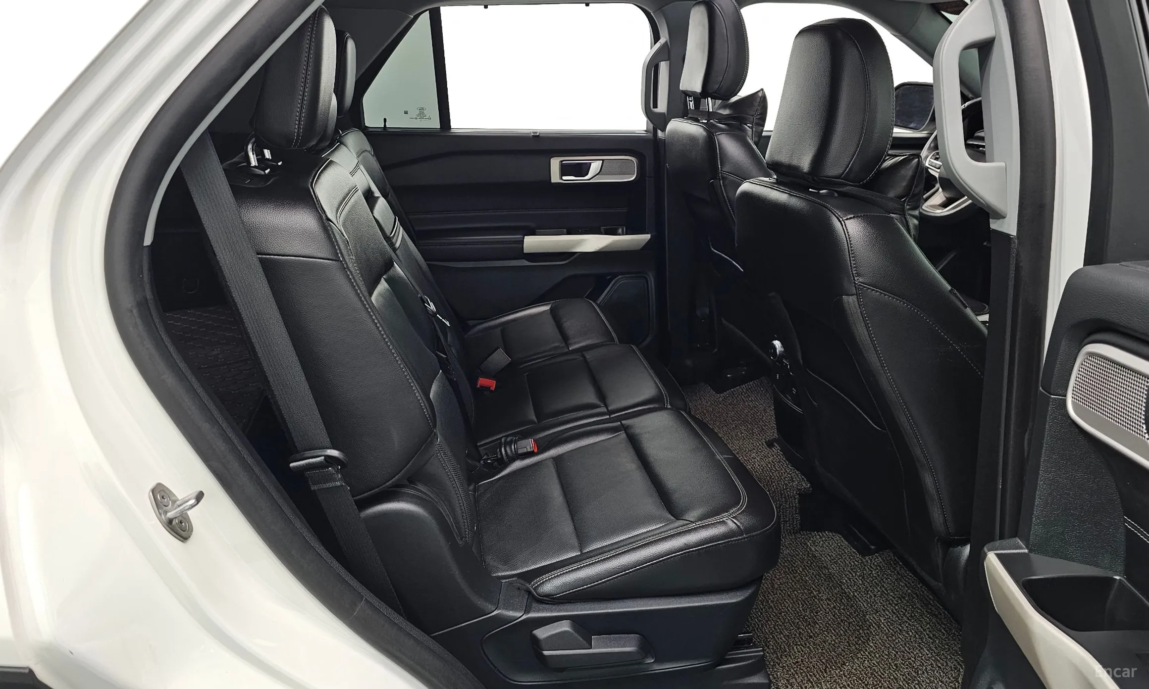 Ford Explorer 6th Generation превью 12