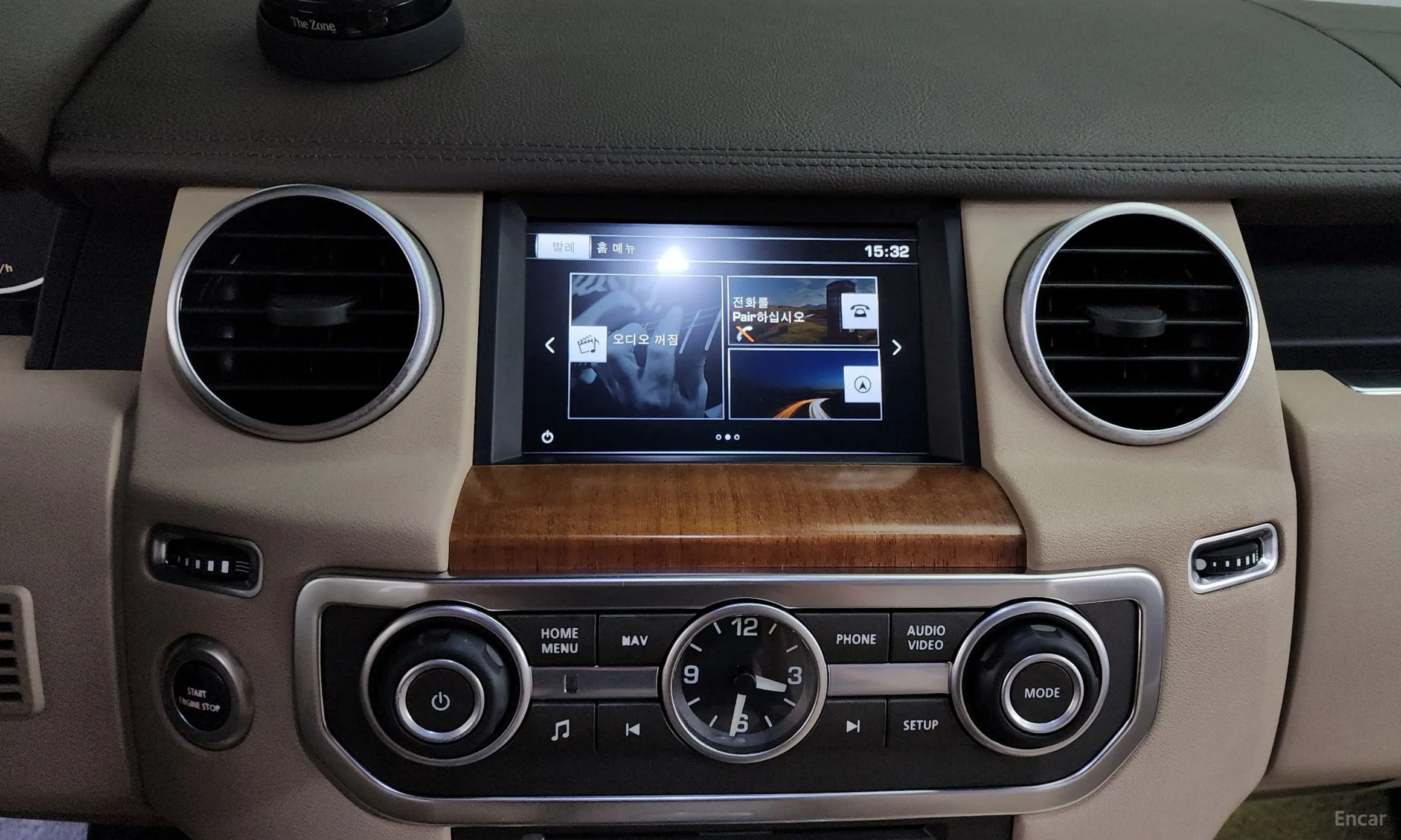 Land Rover Discovery 4 превью 12