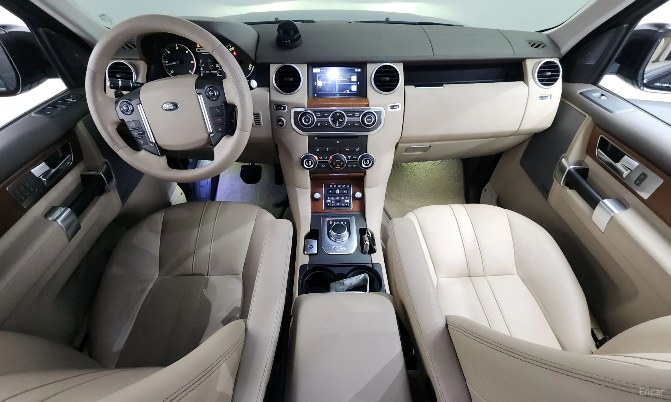Land Rover Discovery 4 превью 7