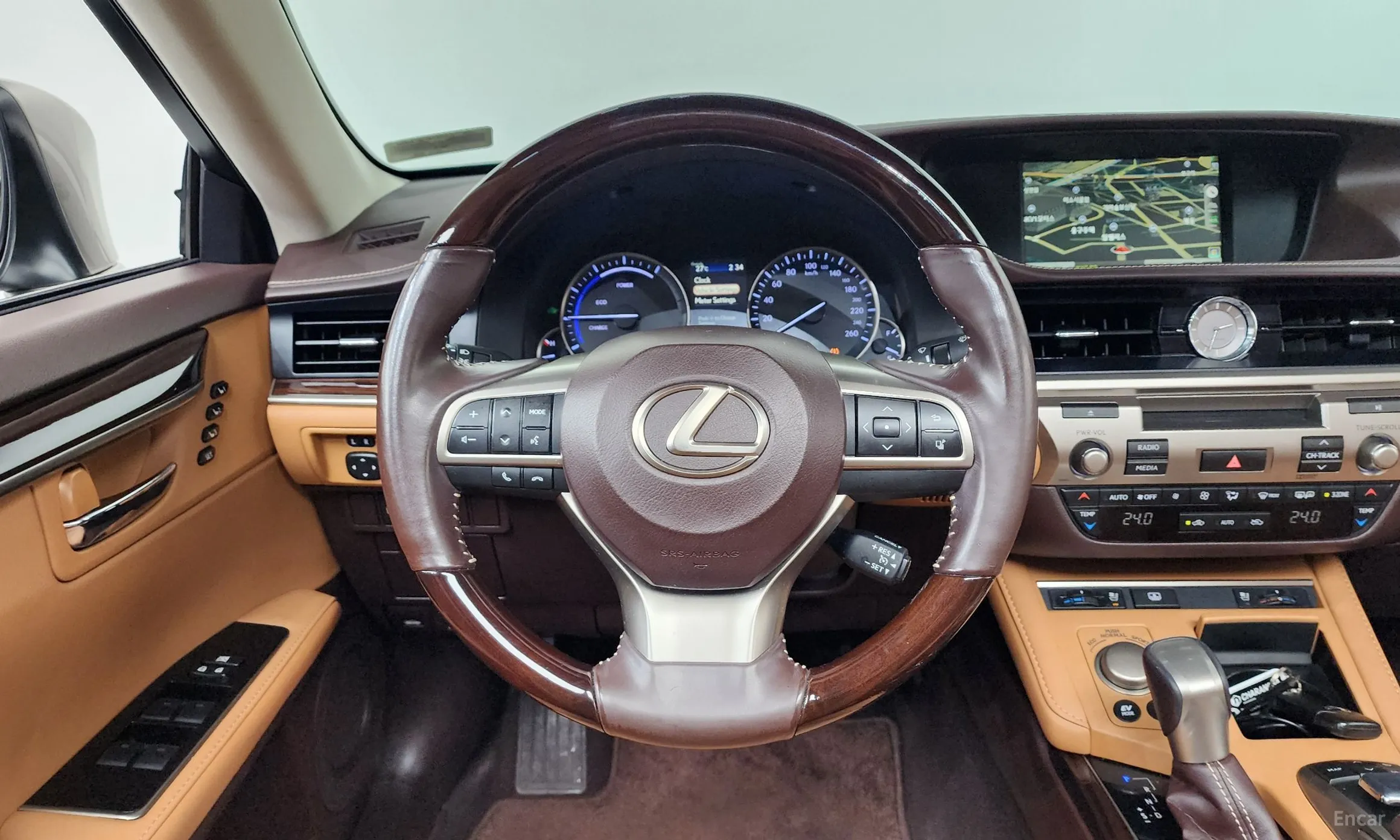 Lexus New ES300h превью 13