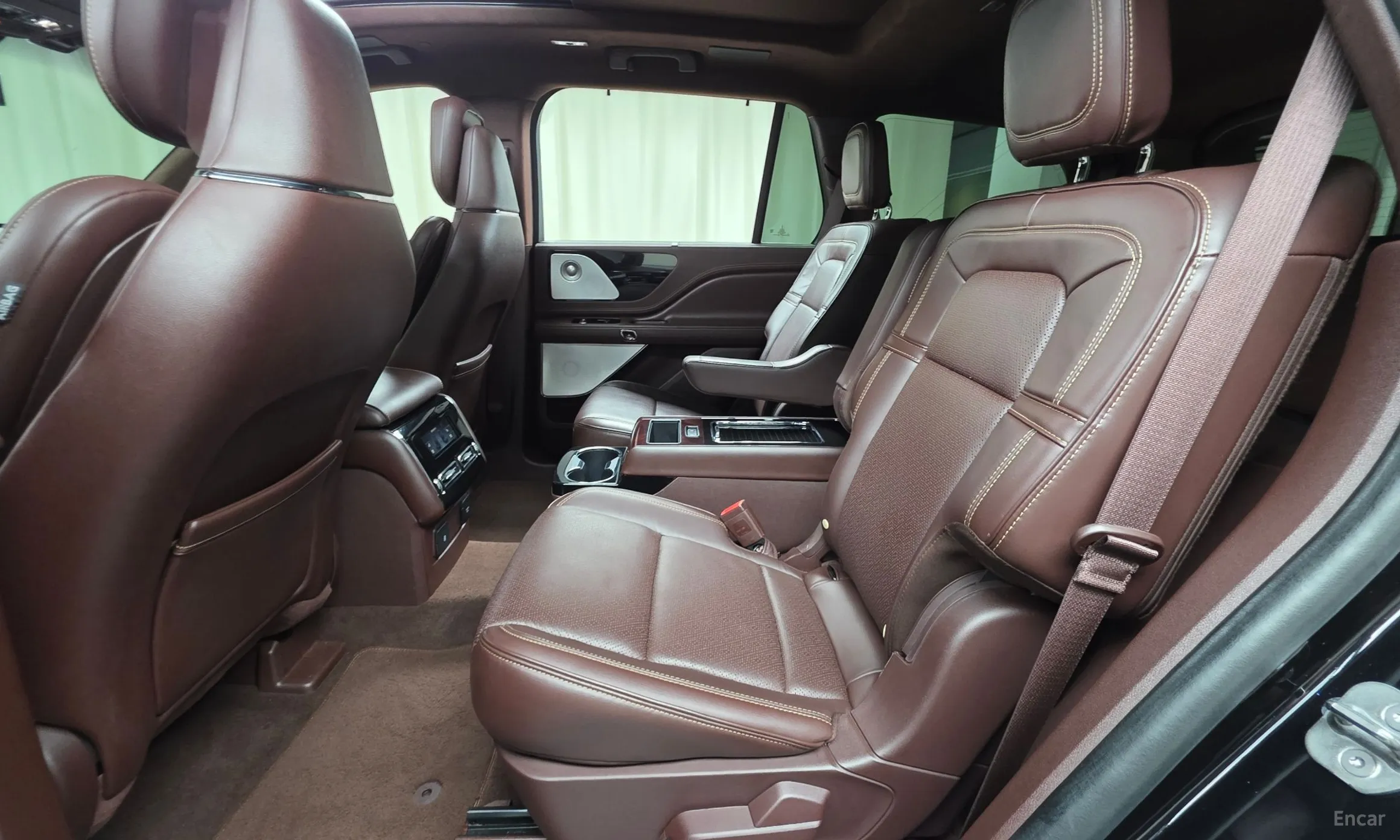 Lincoln Aviator 2nd Generation превью 12