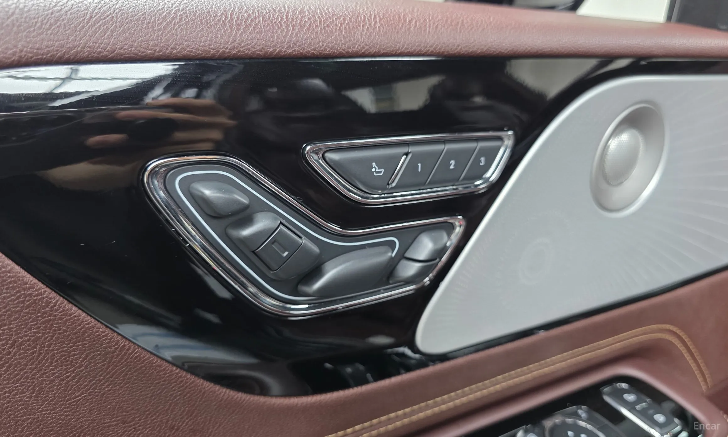 Lincoln Aviator 2nd Generation превью 20