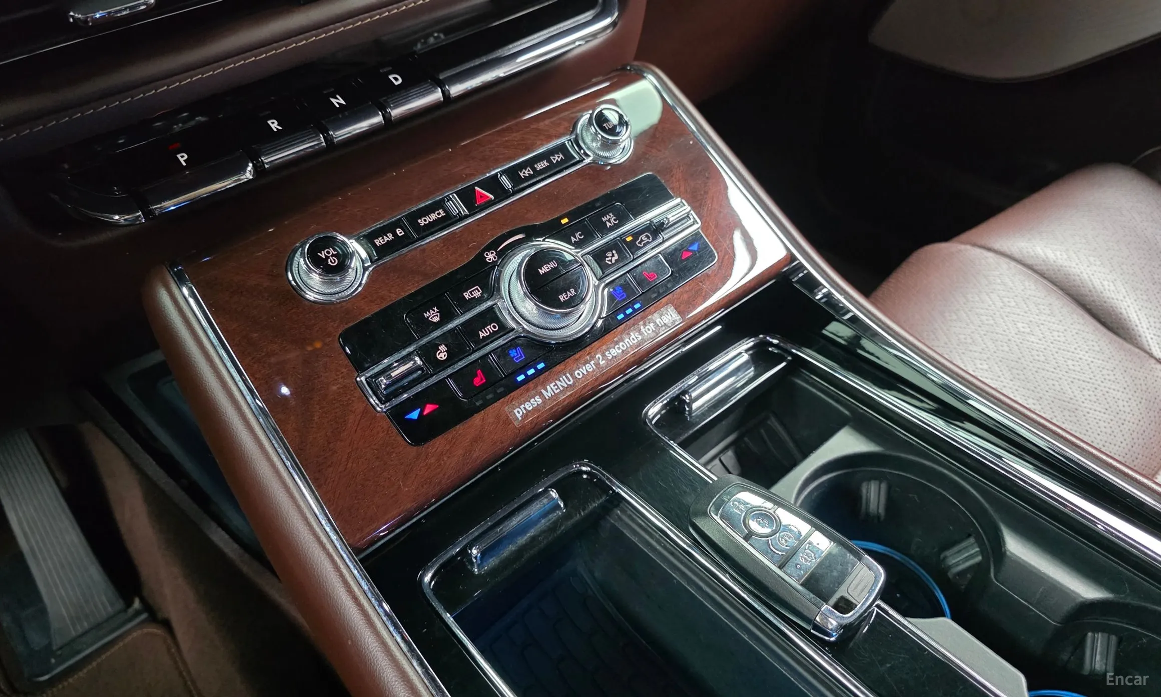 Lincoln Aviator 2nd Generation превью 9