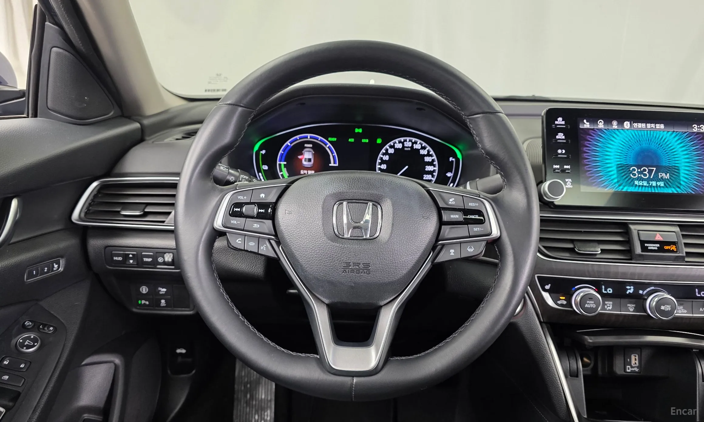 Honda Accord 10th Generation превью 12