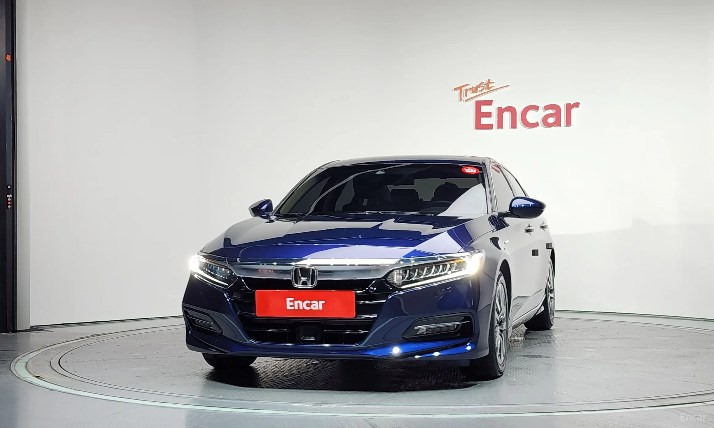 Honda Accord 10th Generation превью 3