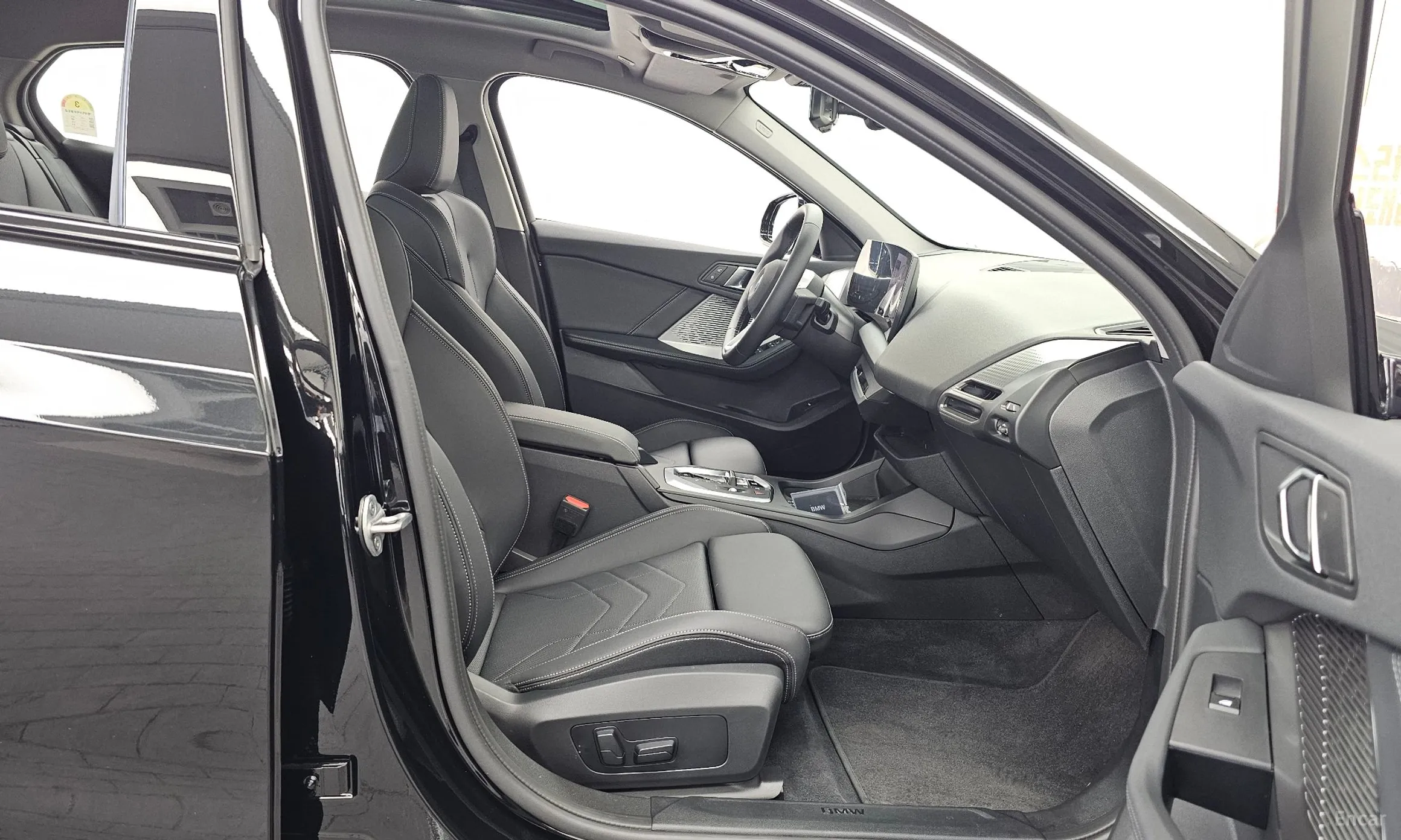 BMW 1 Series (F70) превью 11