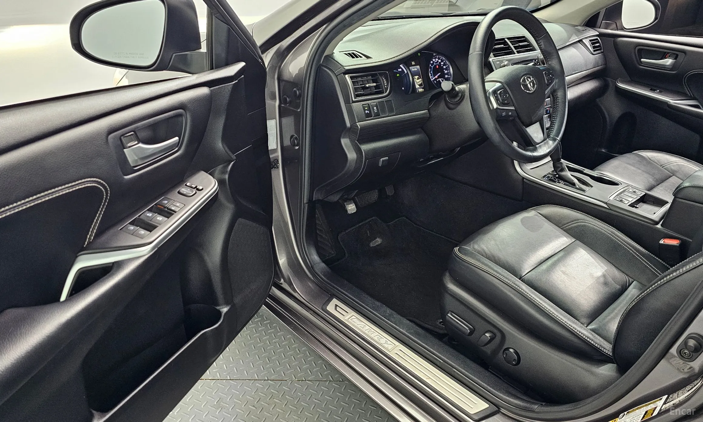 Toyota New Camry превью 10