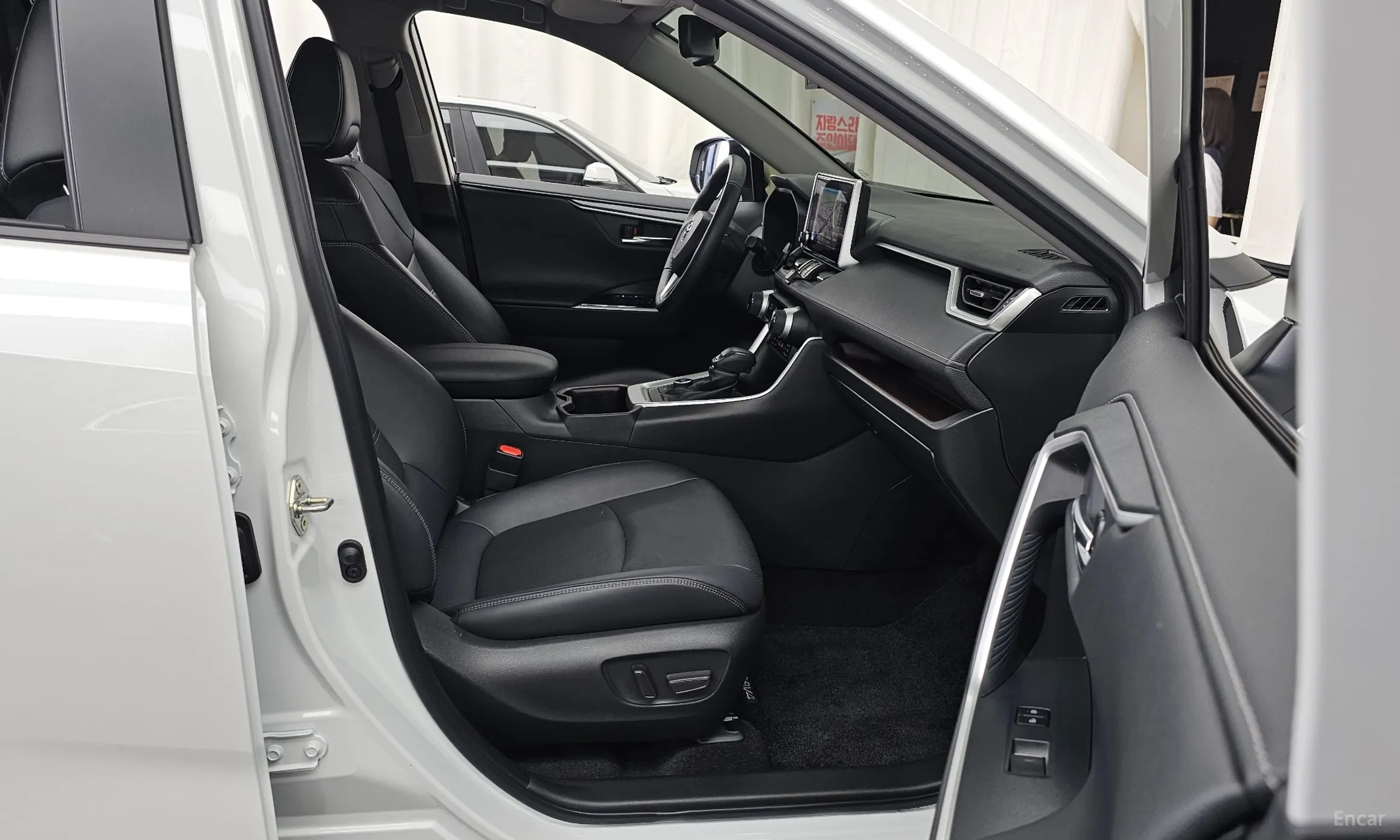 Toyota RAV4 5th Generation превью 11