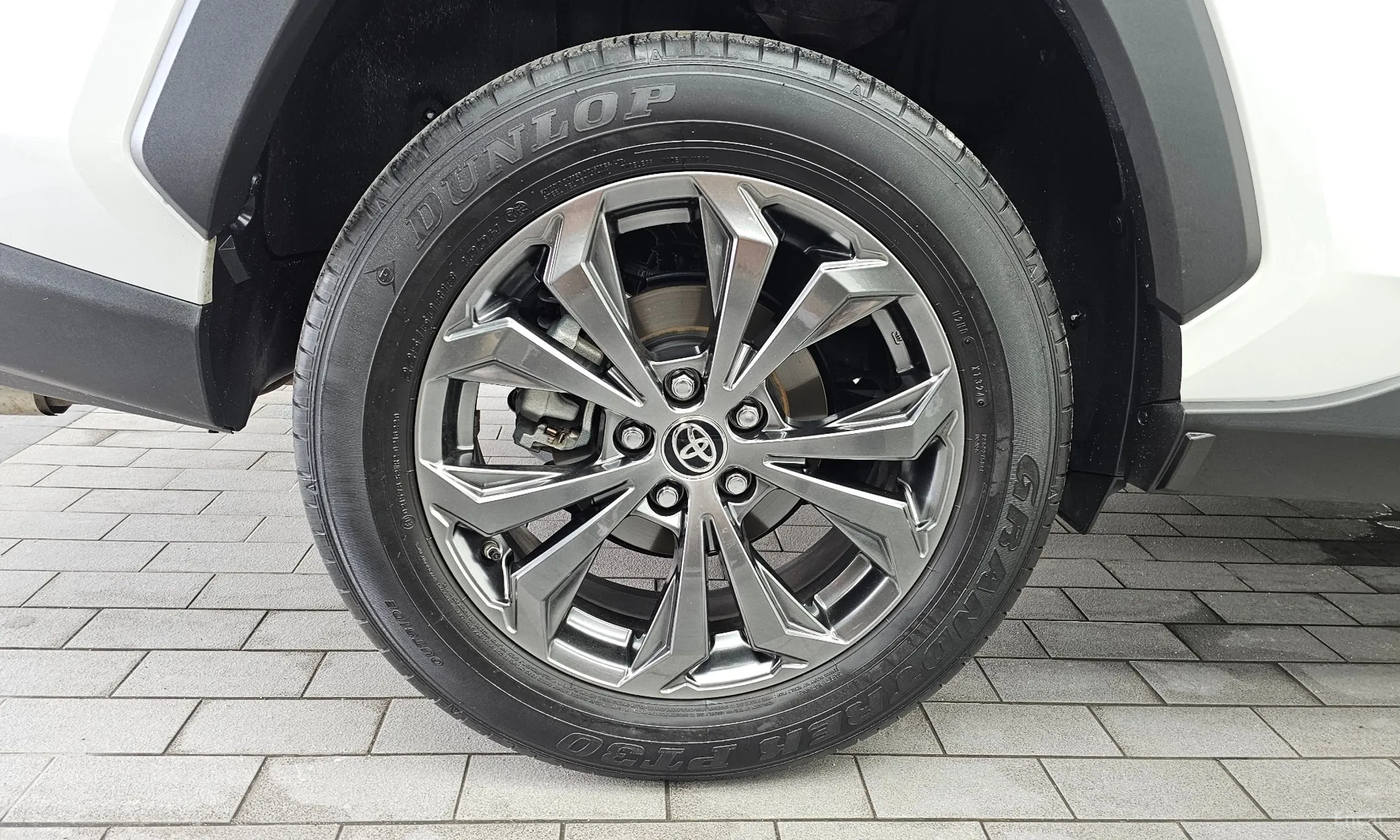 Toyota RAV4 5th Generation превью 5