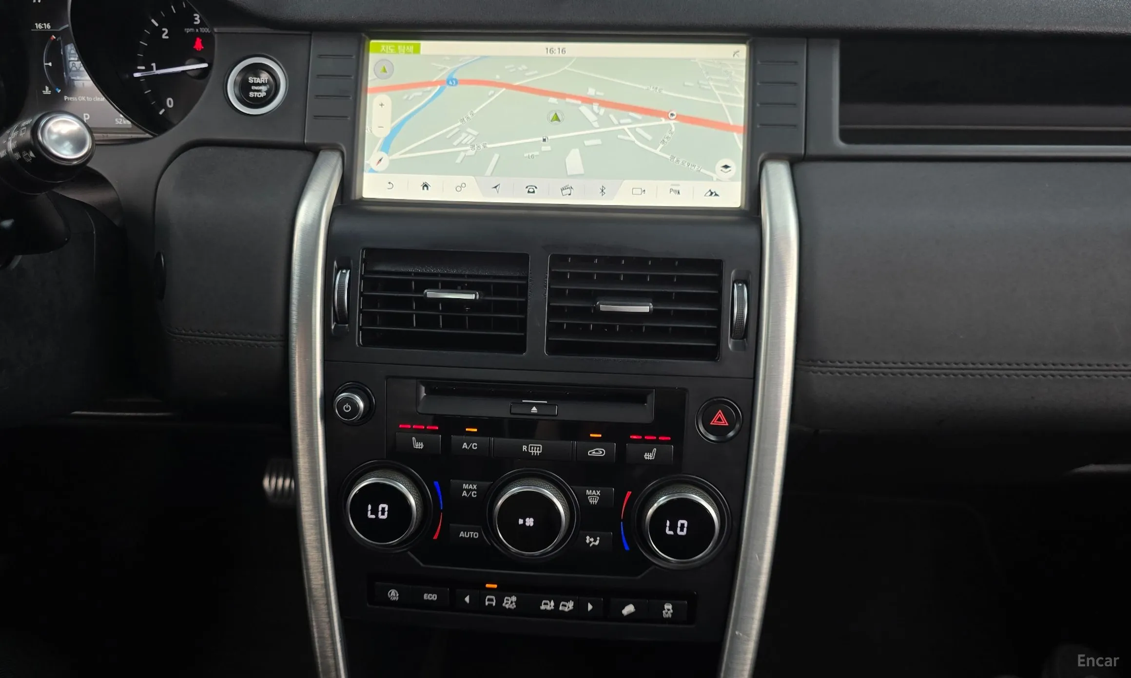 Land Rover Discovery Sports превью 13