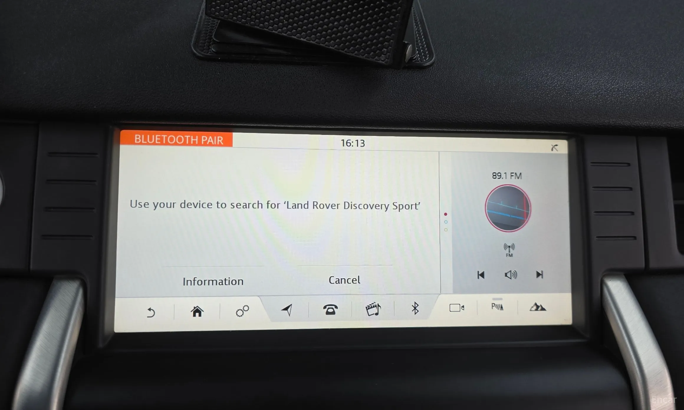 Land Rover Discovery Sports превью 15