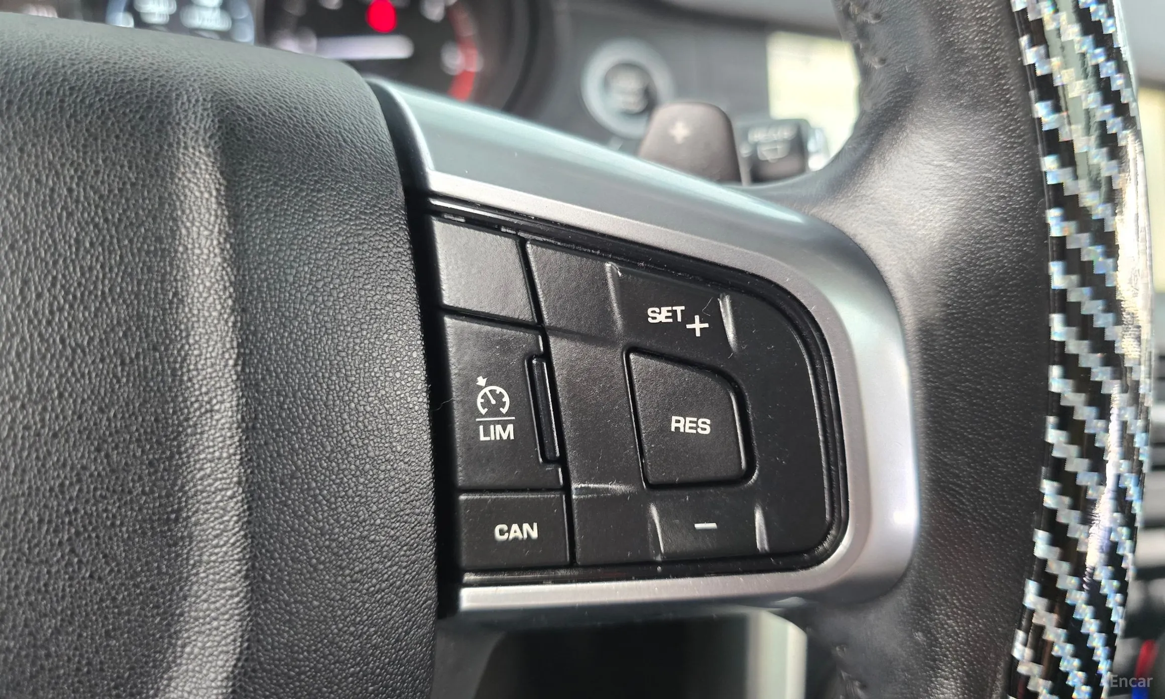 Land Rover Discovery Sports превью 16