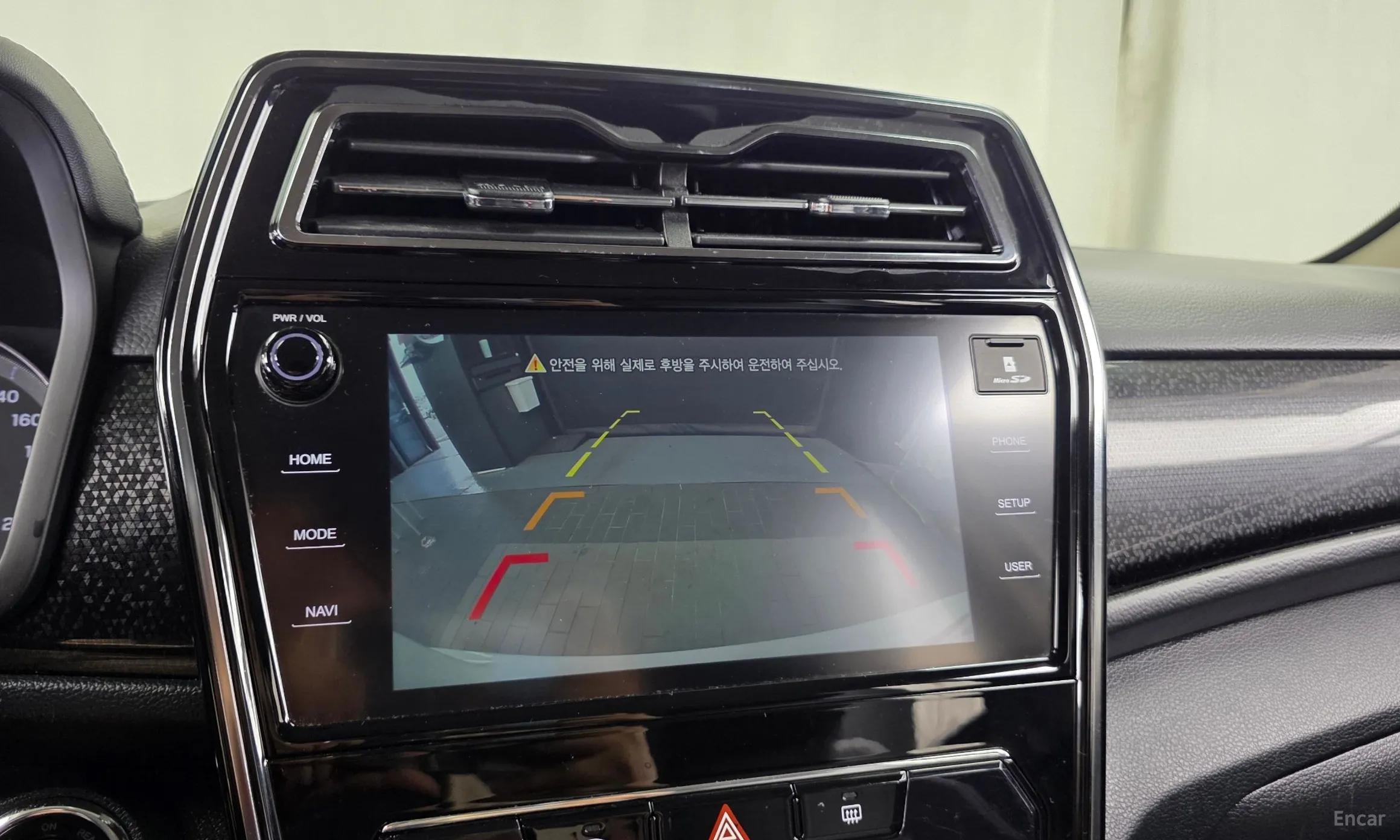 KG Mobility (SsangYong) Berry New Tivoli превью 15