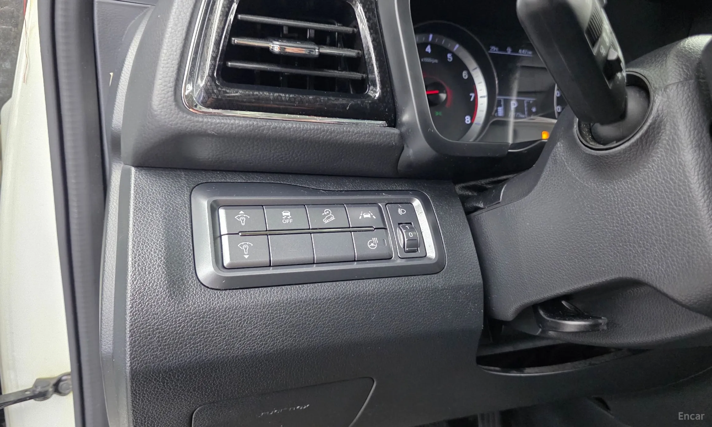 KG Mobility (SsangYong) Berry New Tivoli превью 16
