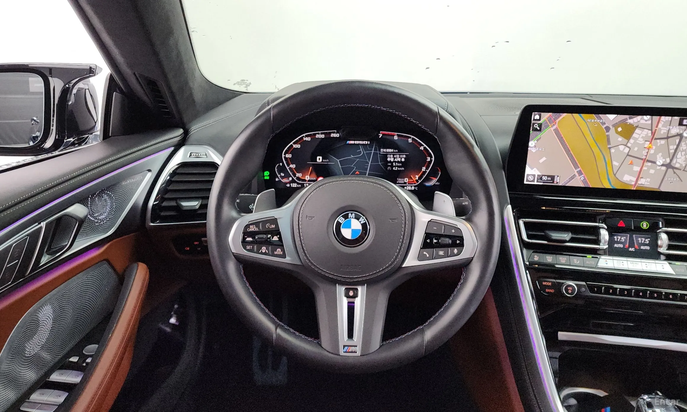 BMW 8-series (G15) превью 13