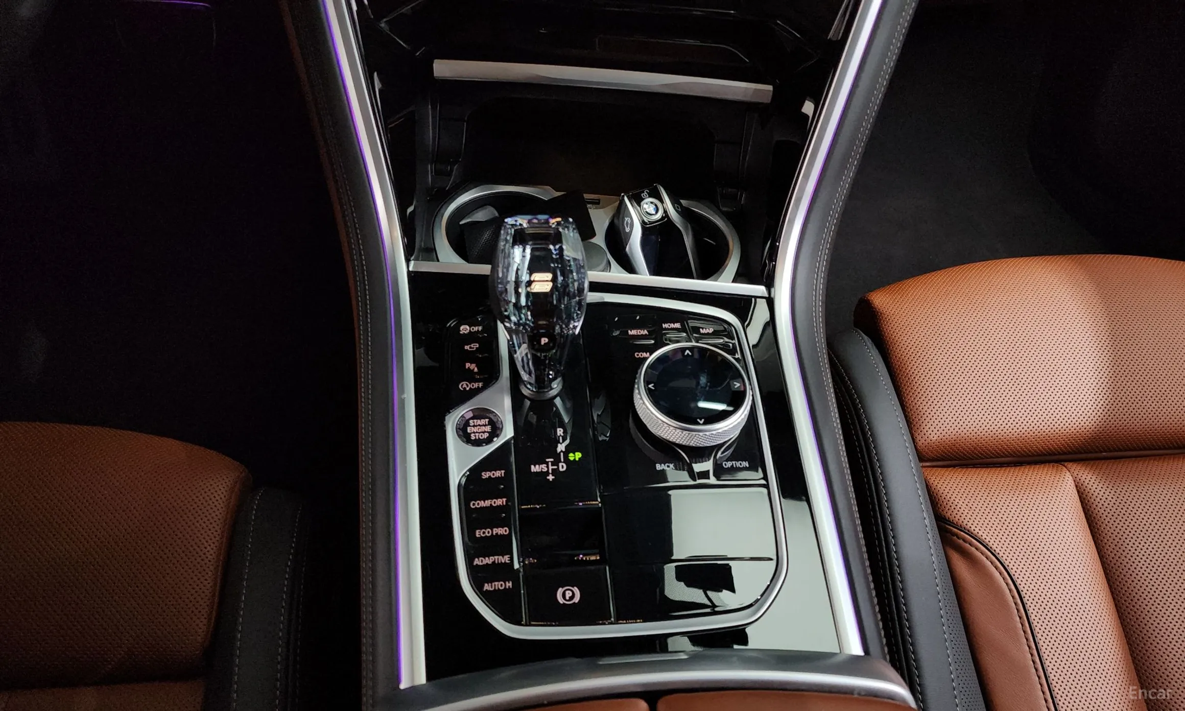 BMW 8-series (G15) превью 9