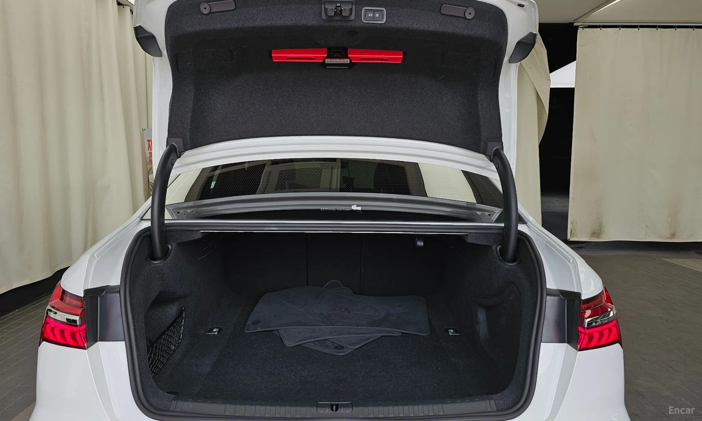 Audi A6 (C8) превью 20