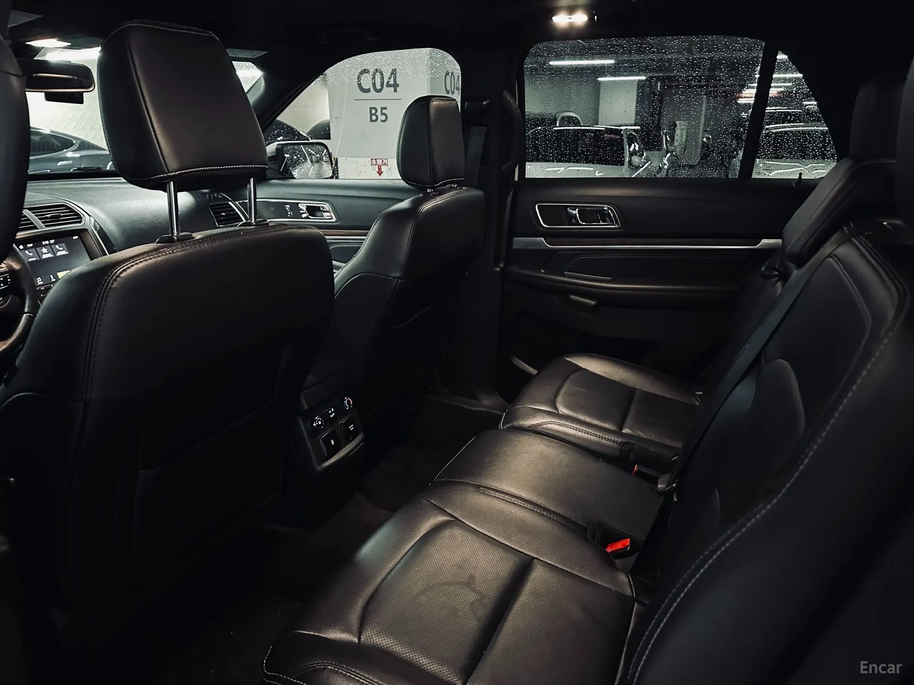 Ford Explorer превью 11