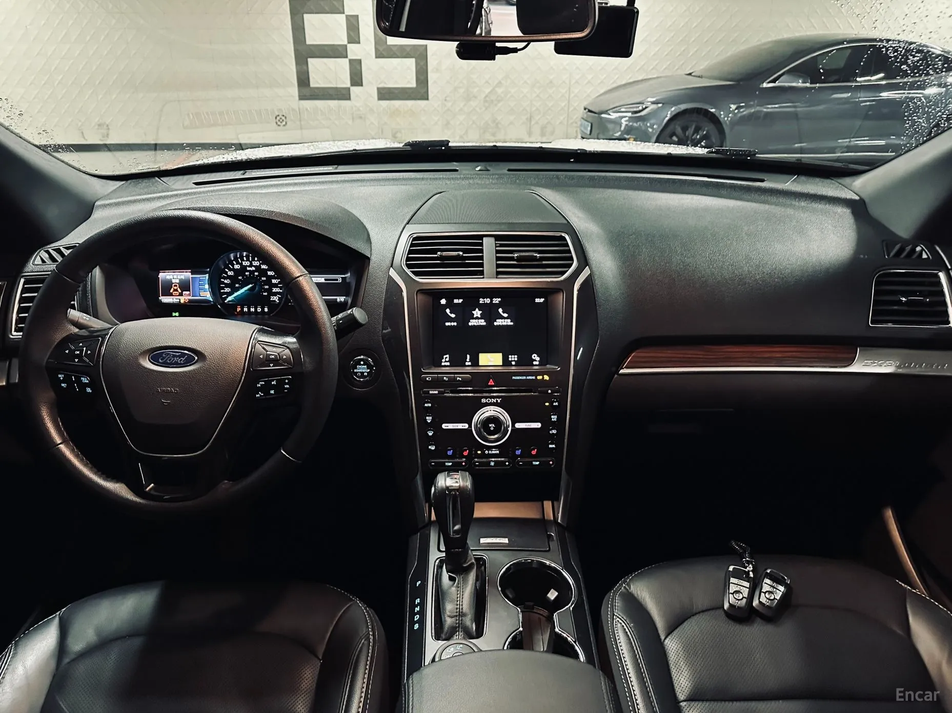 Ford Explorer превью 7