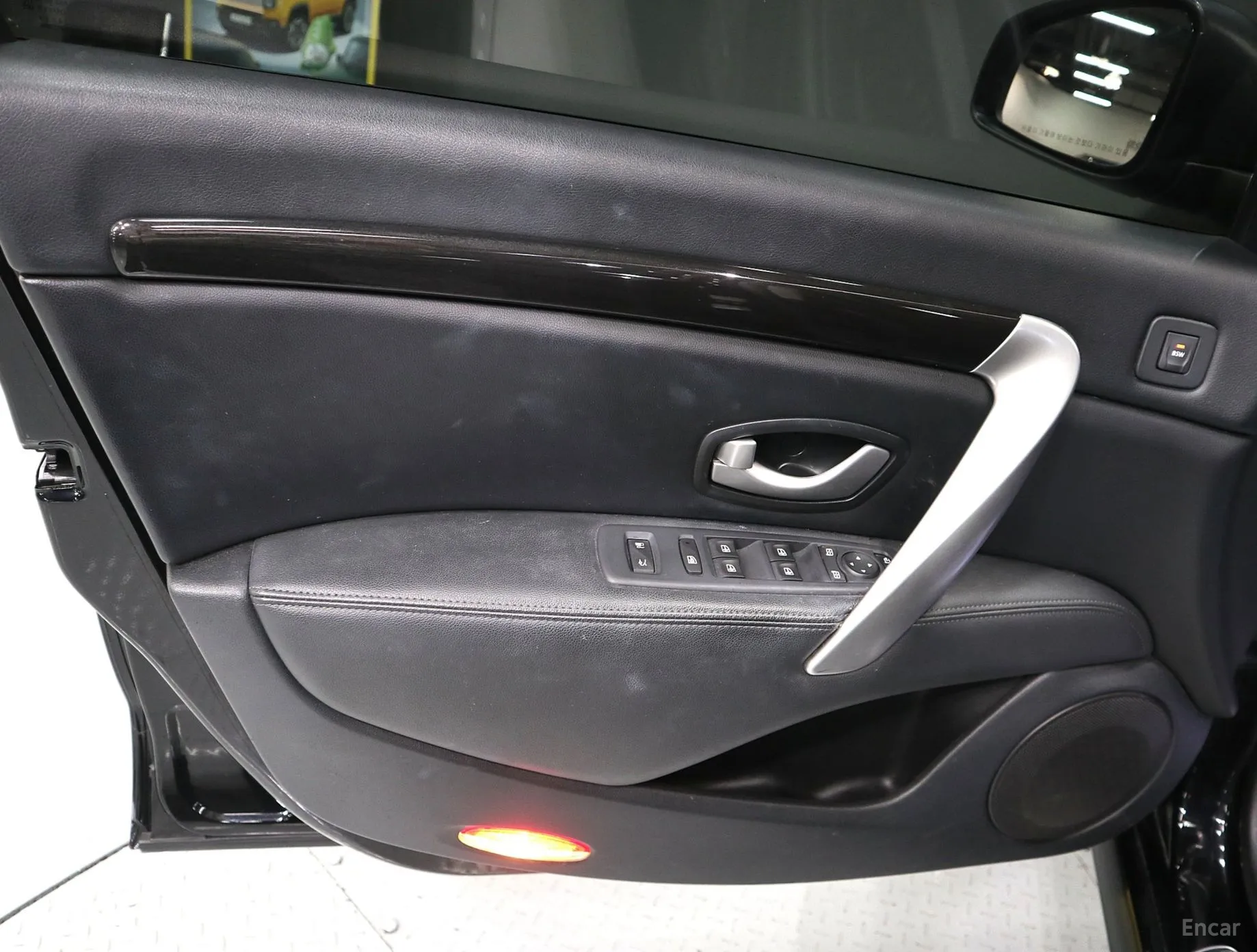 Renault Korea (Samsung) SM7 превью 18