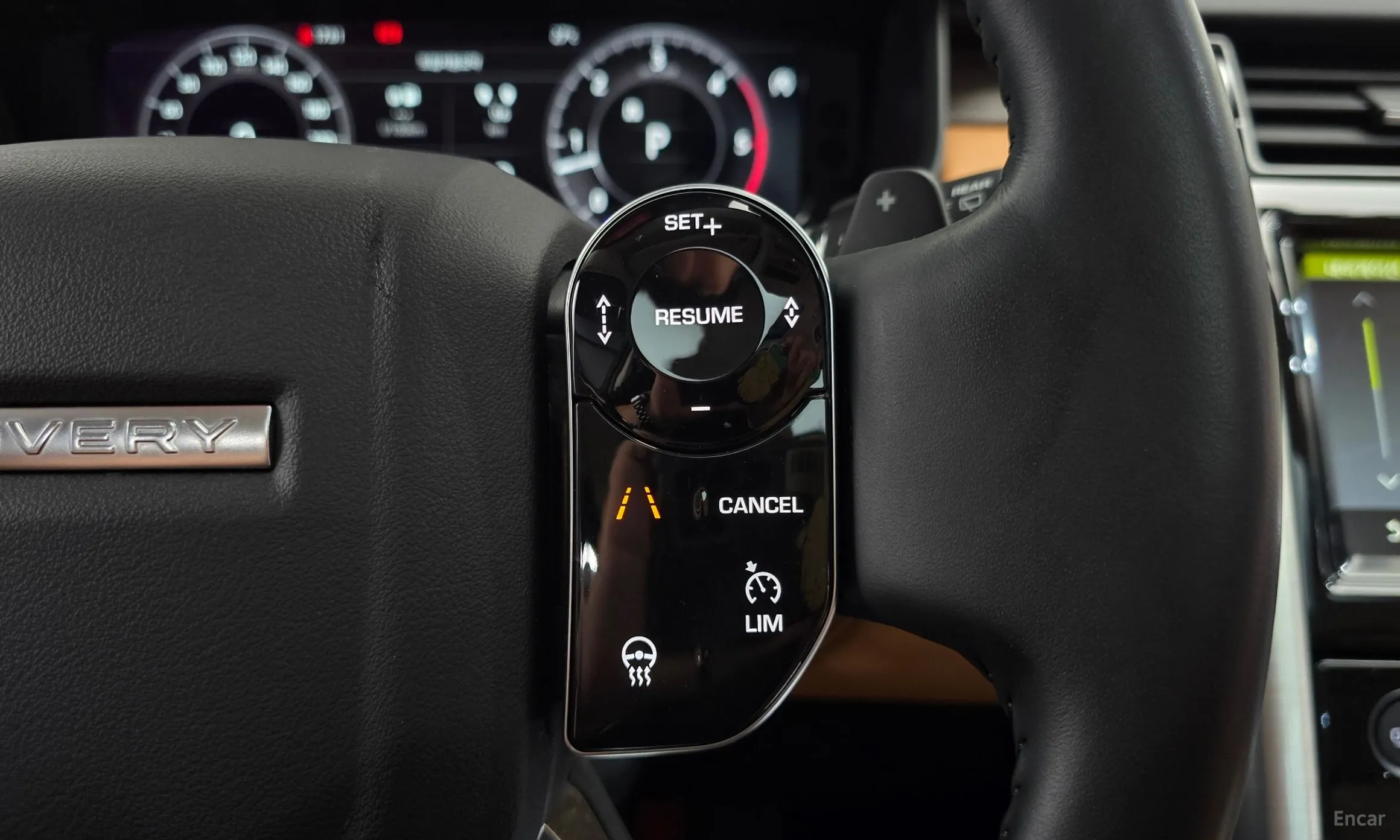 Land Rover Discovery 5 превью 17