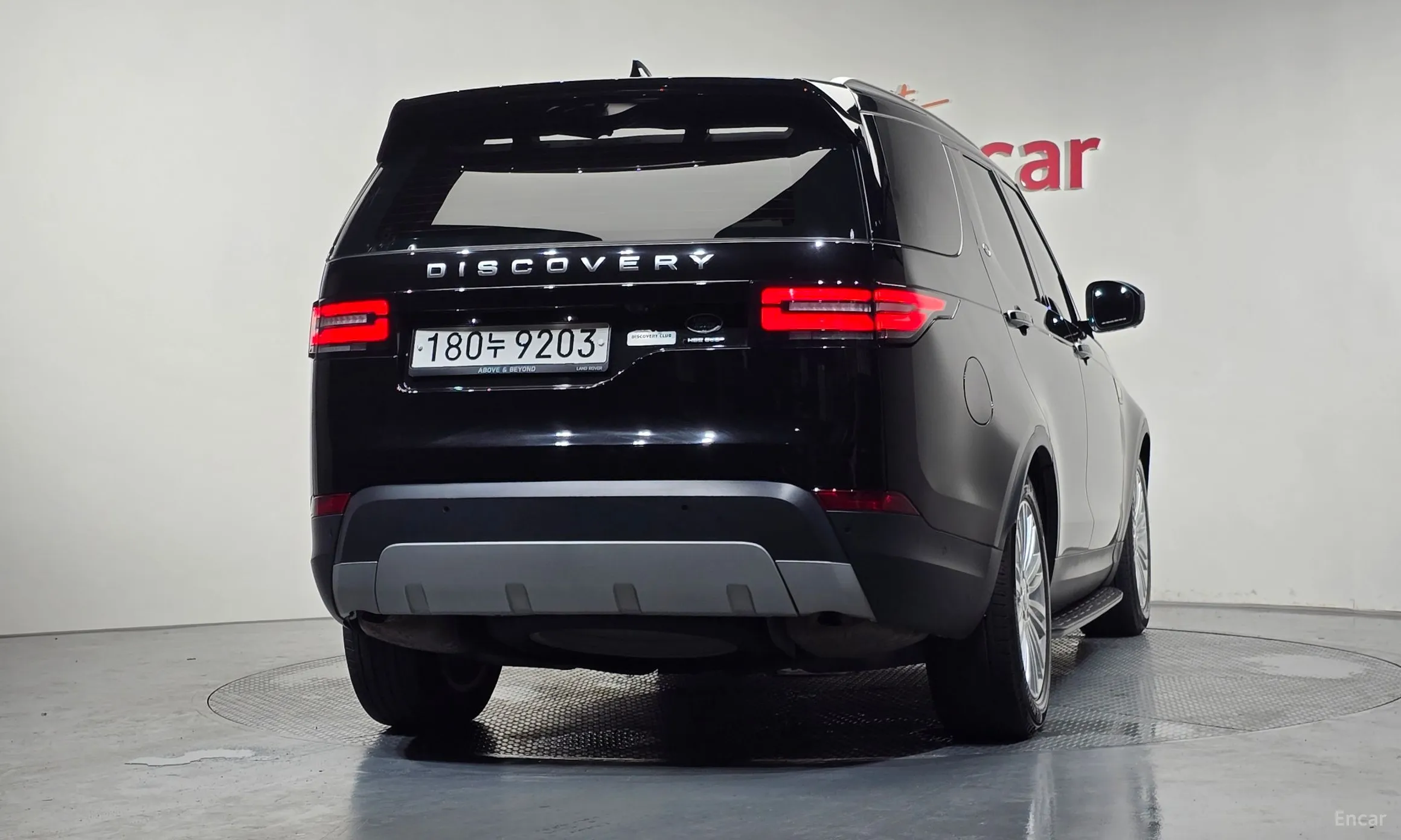Land Rover Discovery 5 превью 4