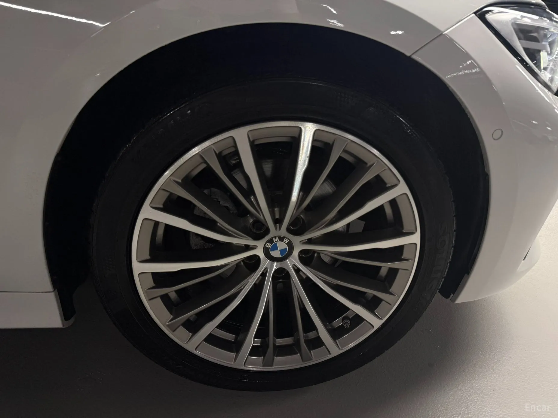 BMW 3 Series (G20) превью 20