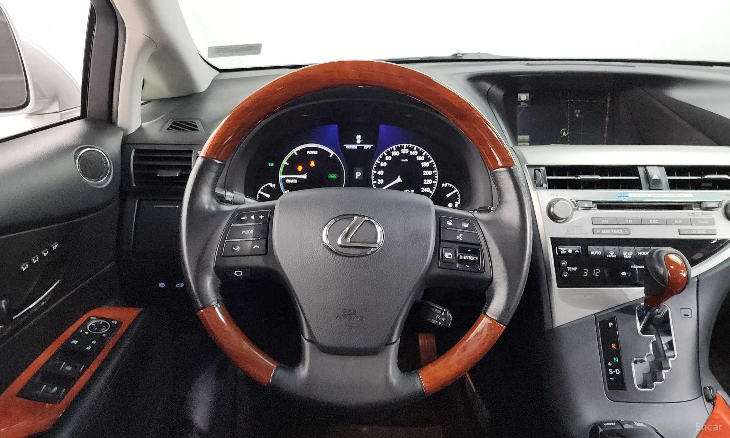 Lexus RX450h превью 15