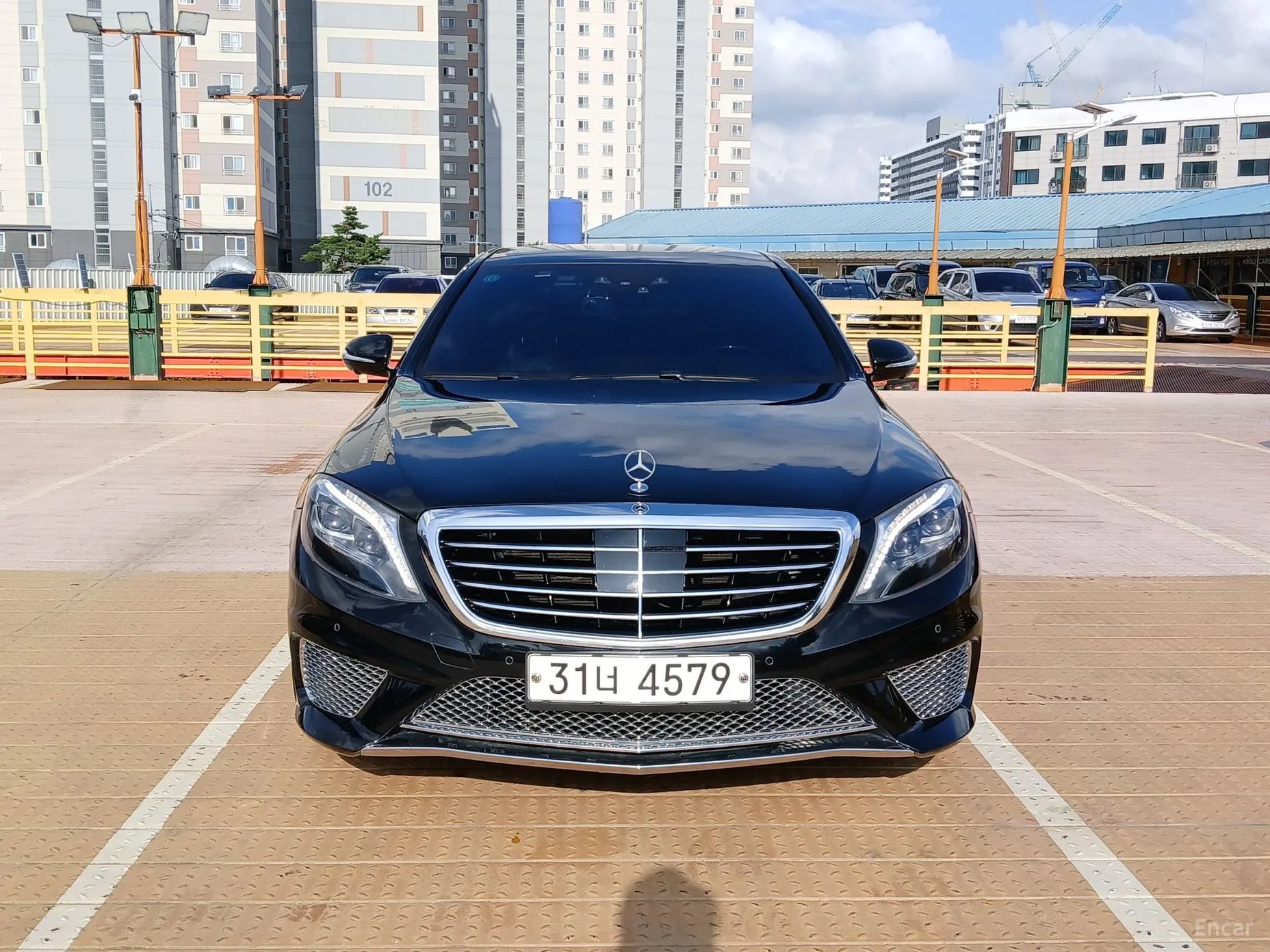 Mercedes Benz S-Class W222