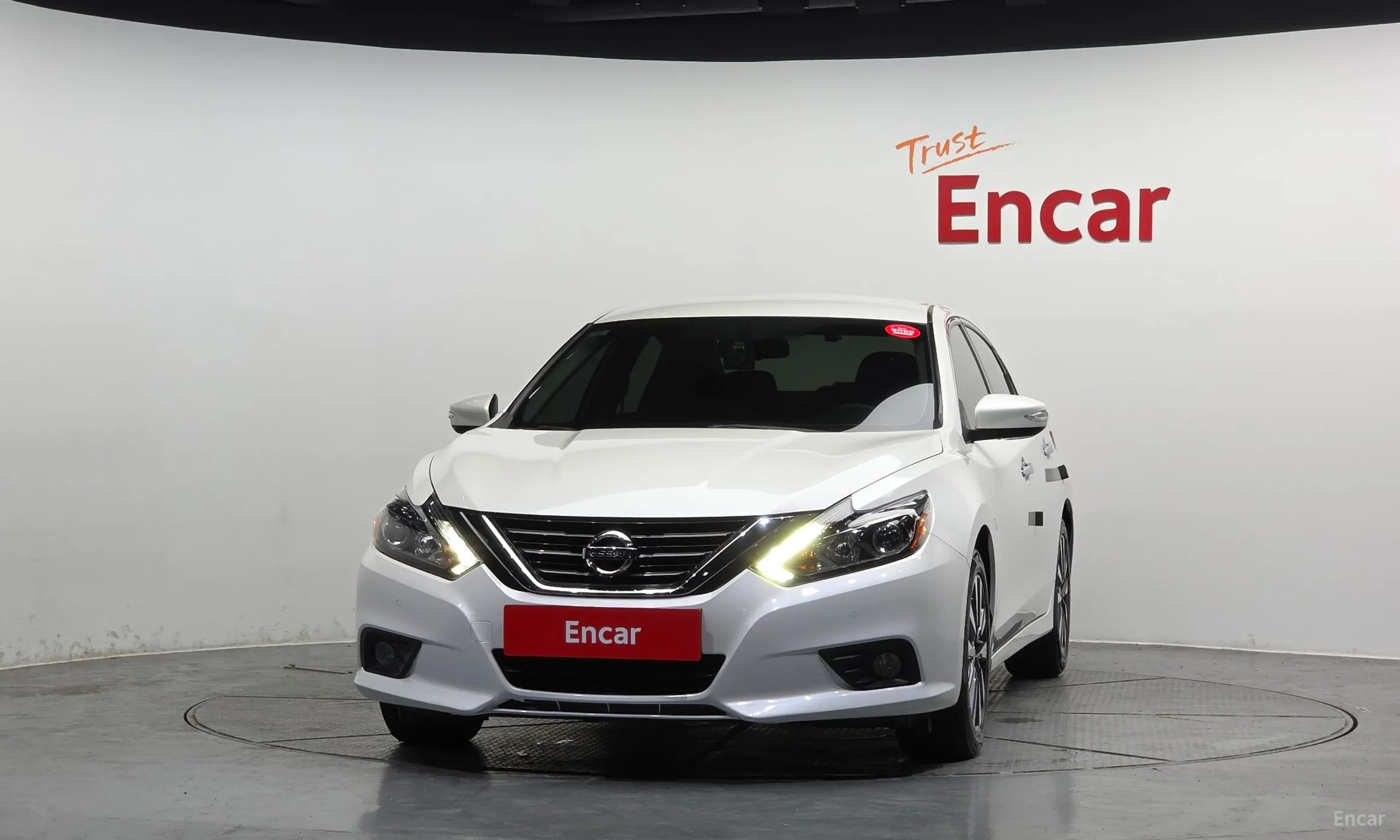 Nissan Altima превью 3