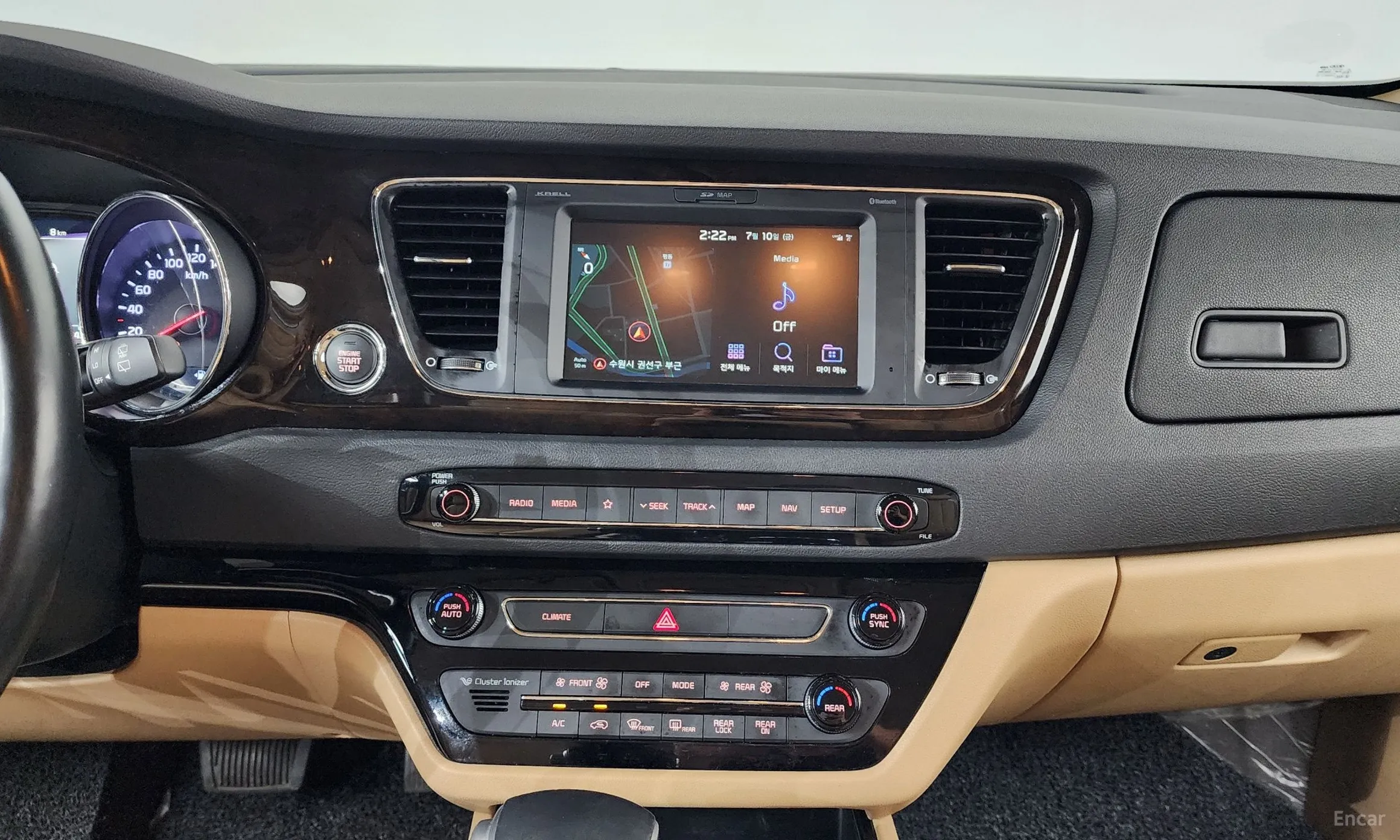 Kia Carnival превью 12