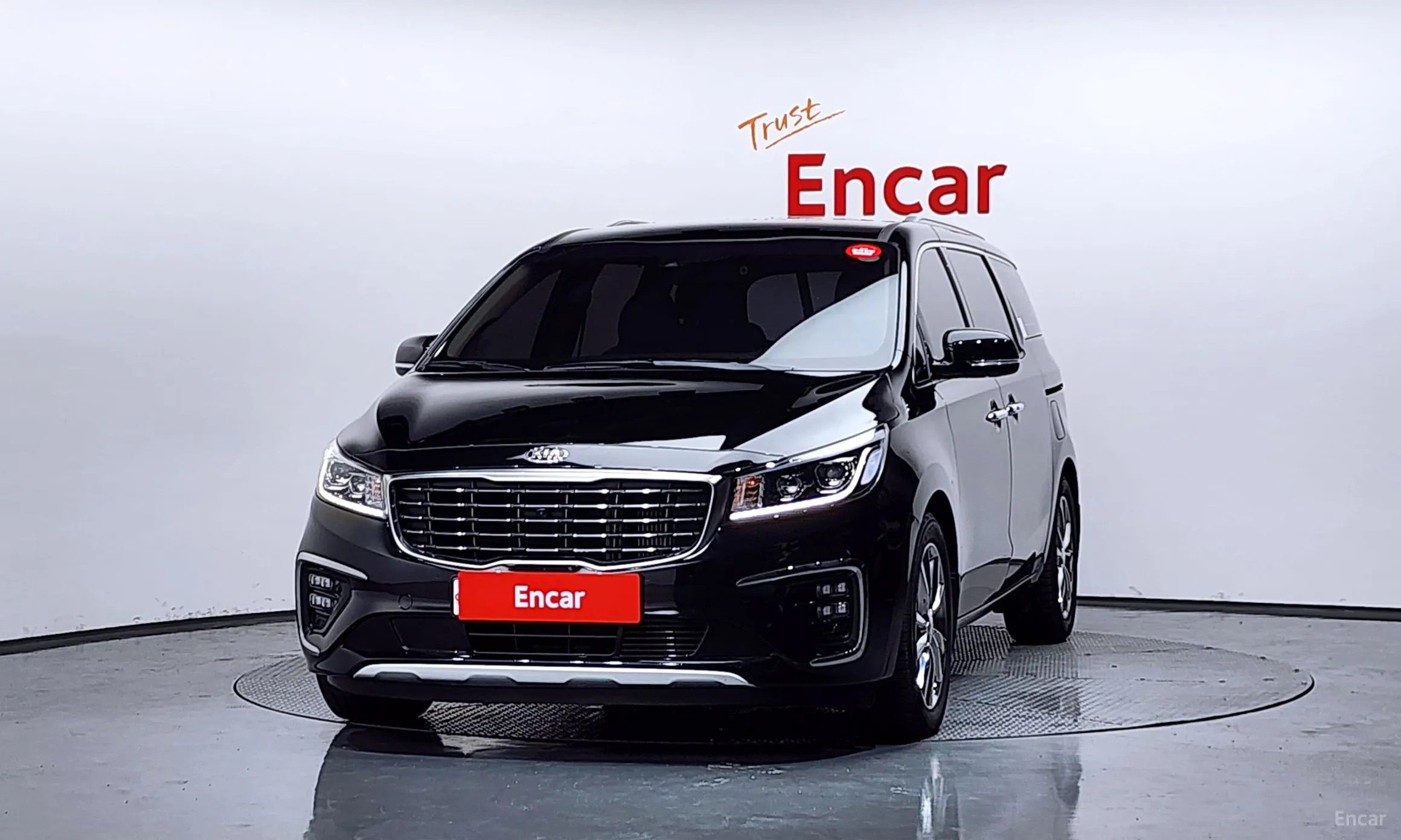 Kia Carnival превью 3