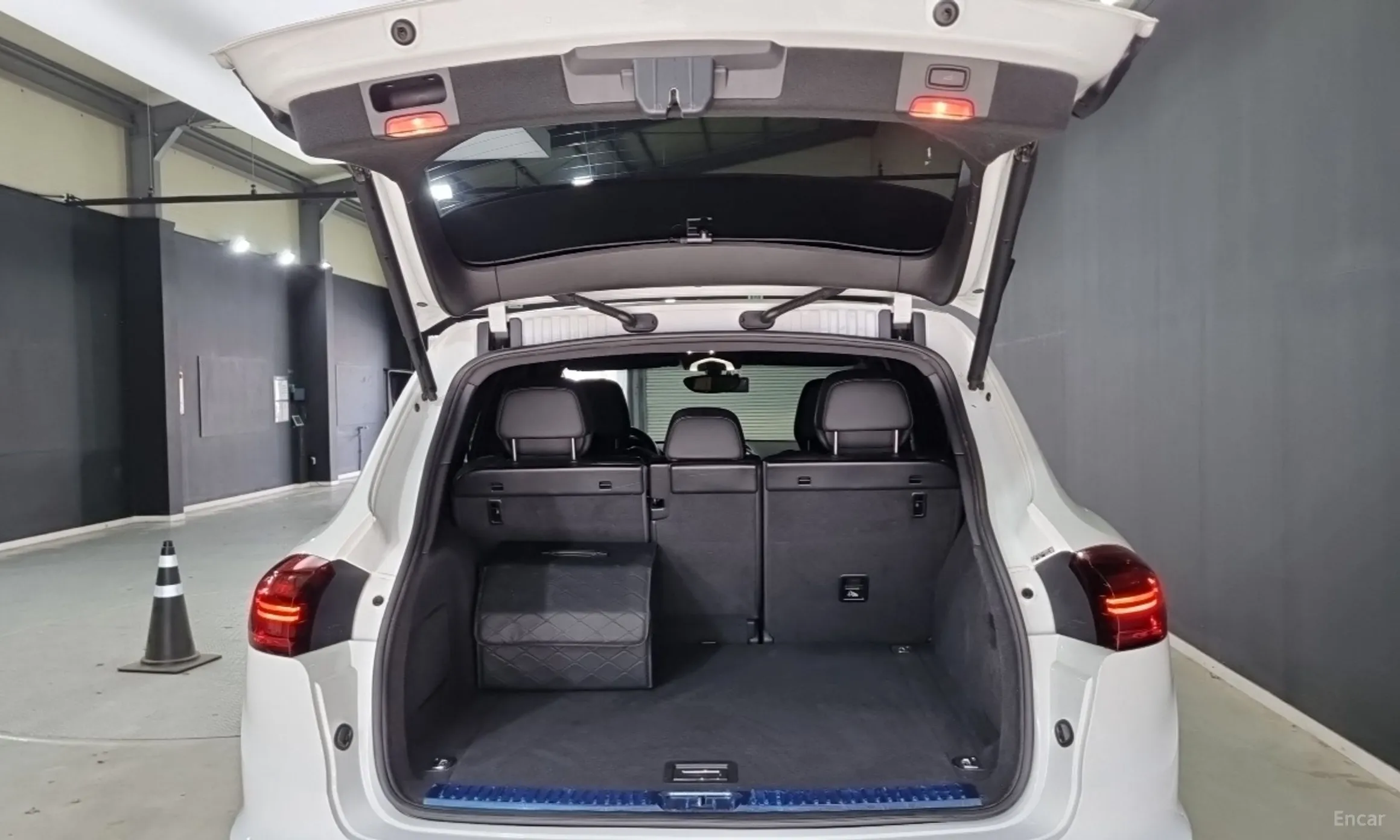 Porsche New Cayenne превью 17