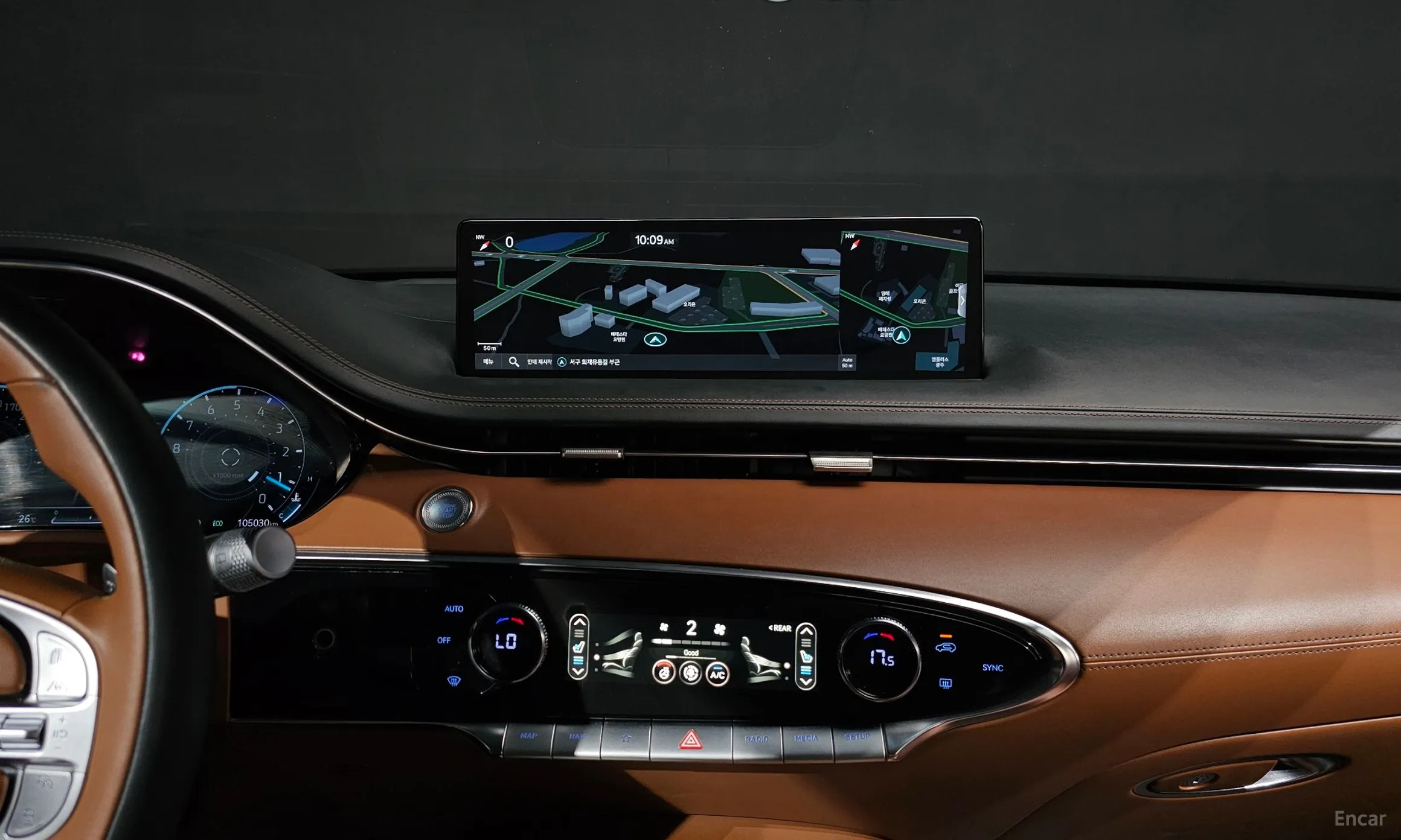 Genesis GV70 превью 13