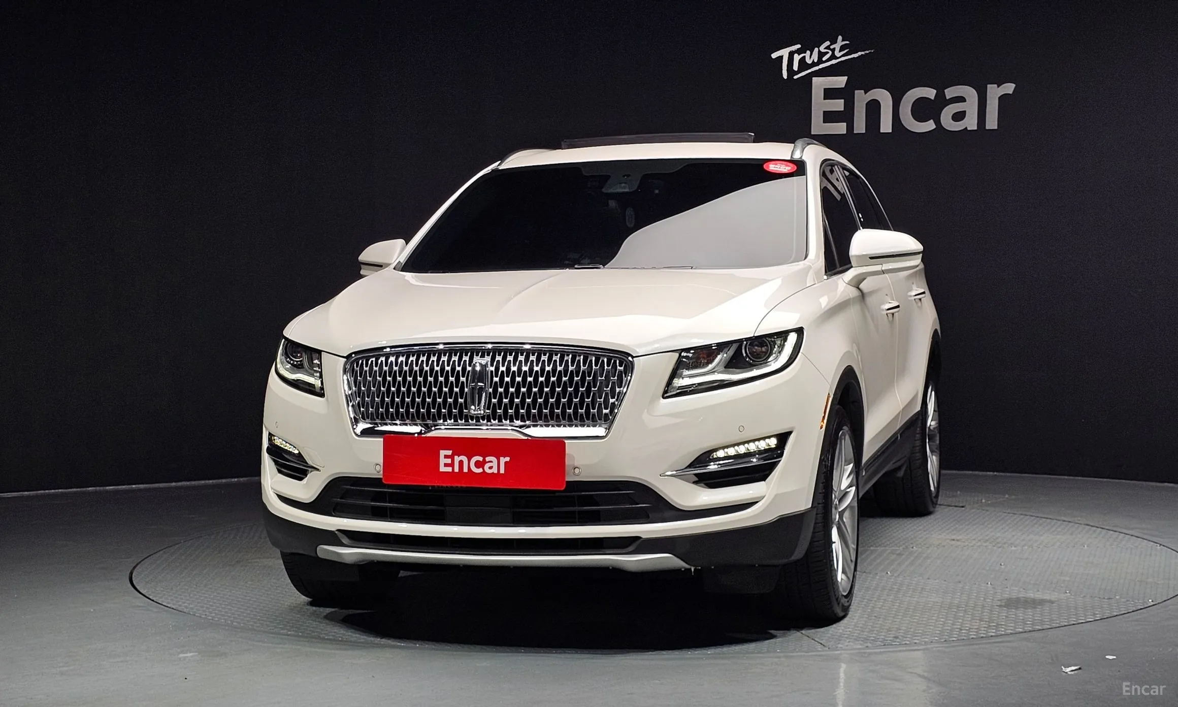 Lincoln MKC превью 3