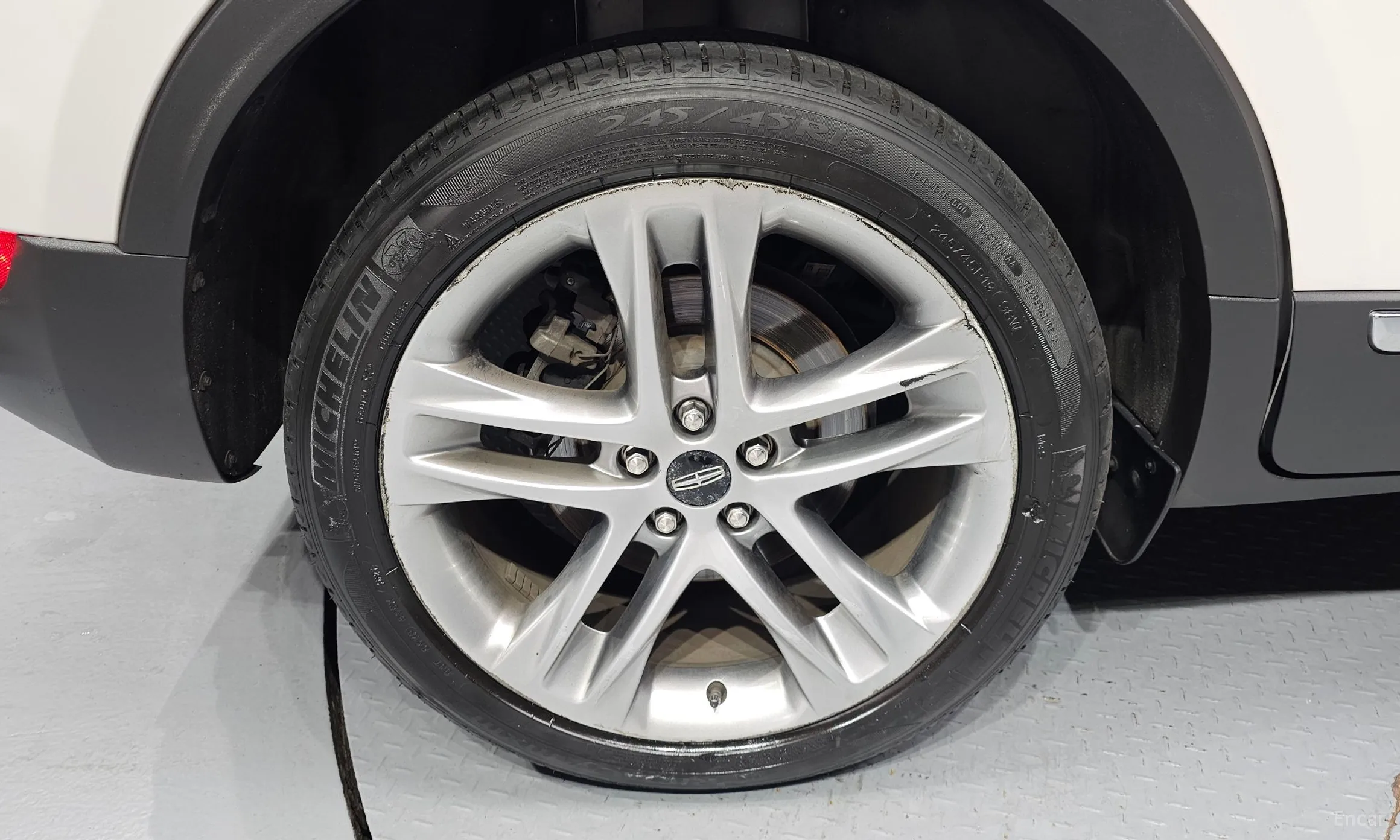 Lincoln MKC превью 5