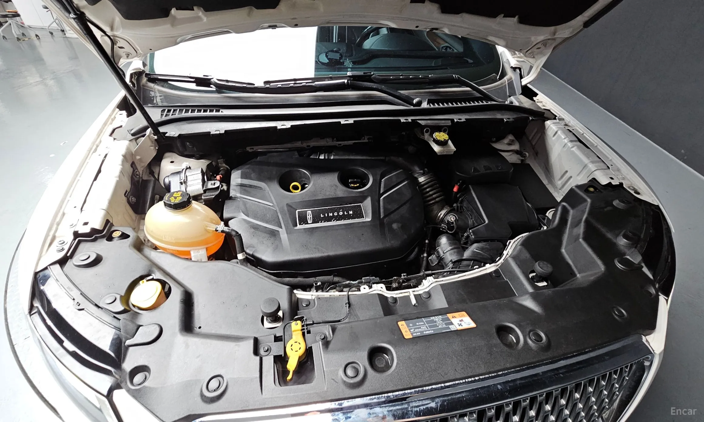 Lincoln MKC превью 6