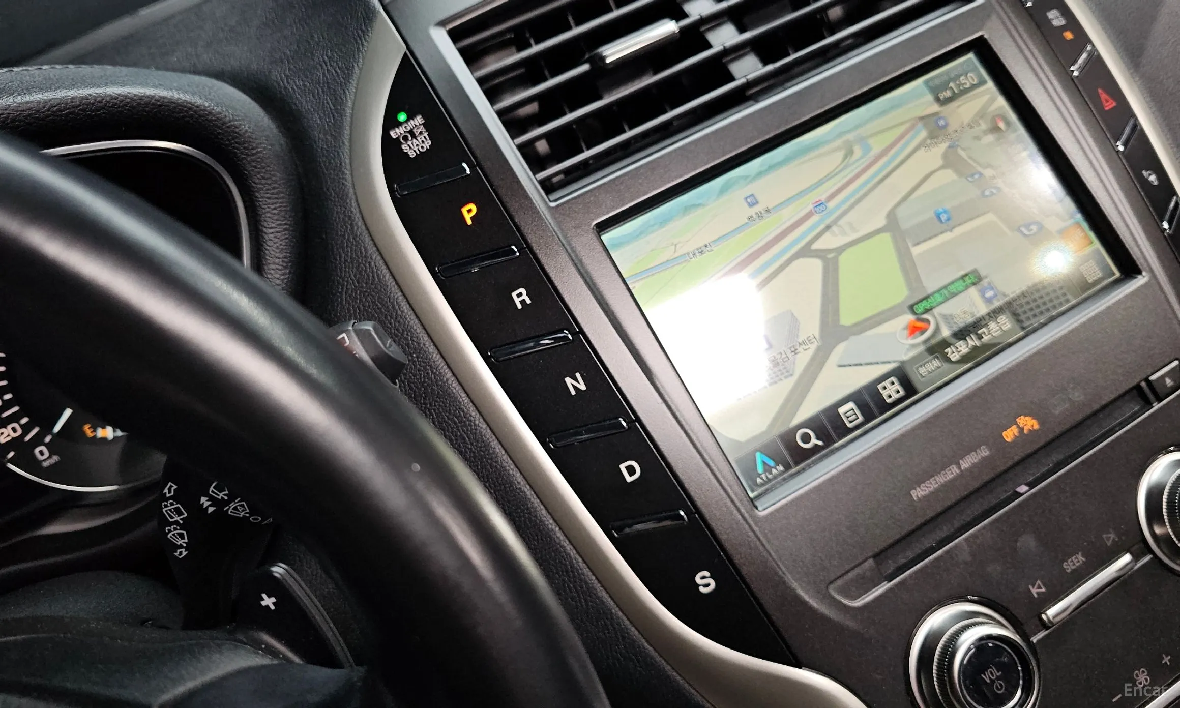 Lincoln MKC превью 9