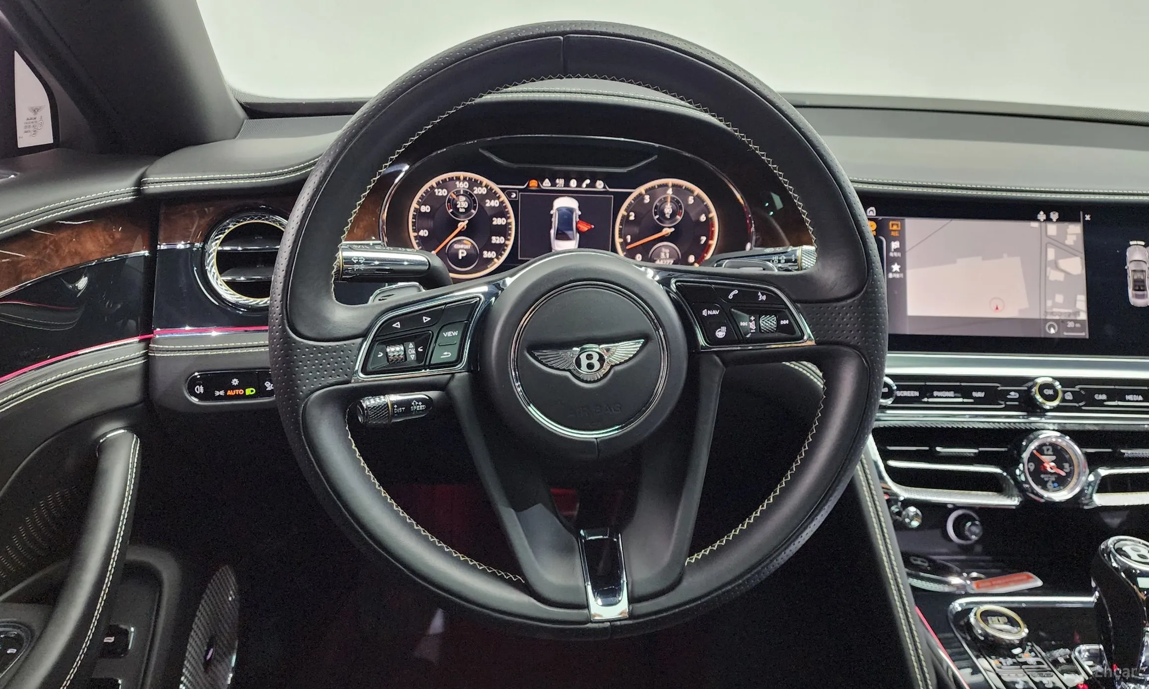 Bentley Flying Spur 3rd Generation превью 12