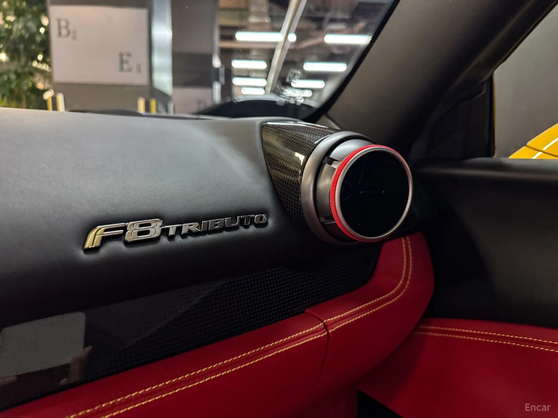 Ferrari F8 Tributo превью 18