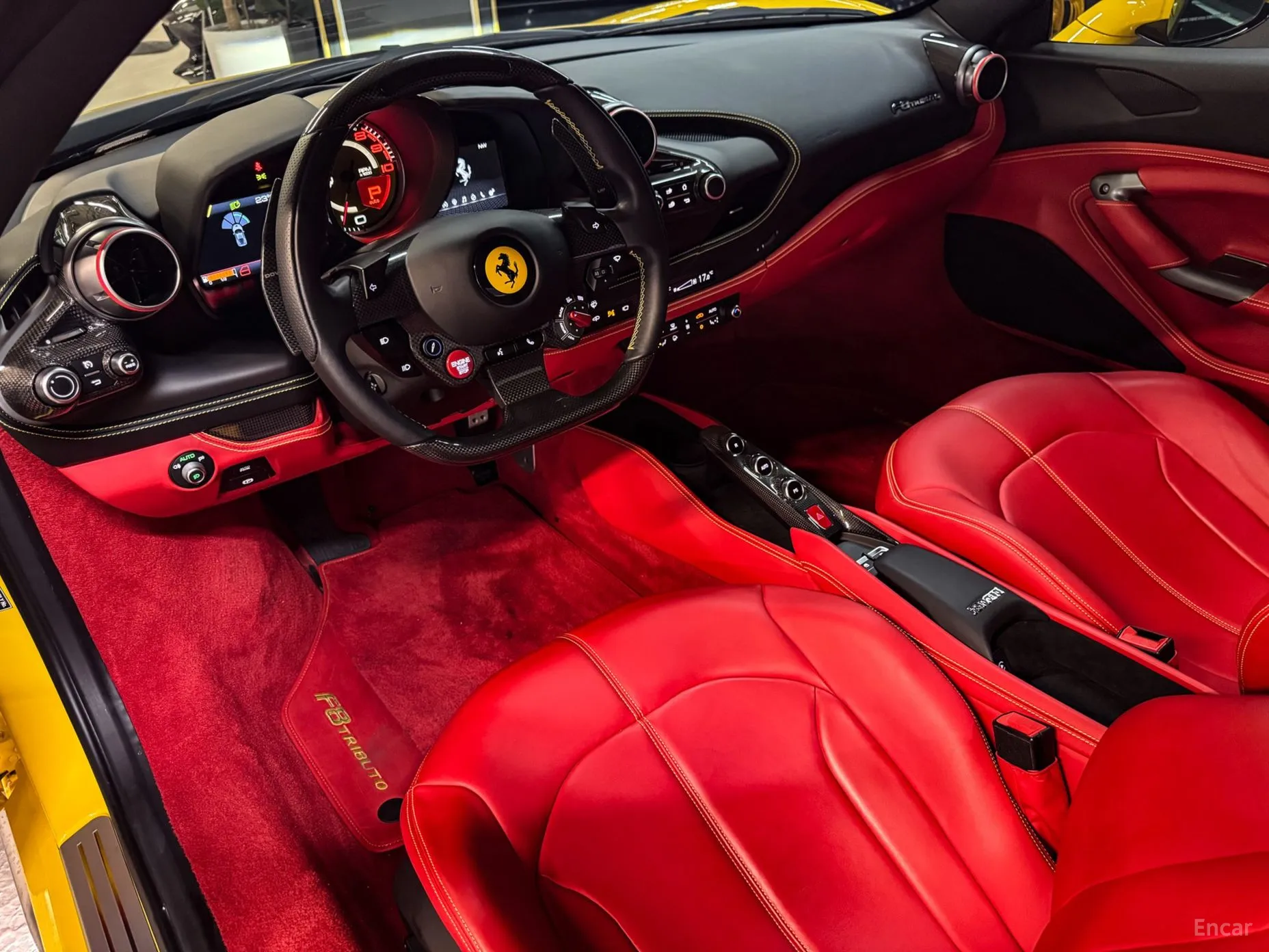 Ferrari F8 Tributo превью 7