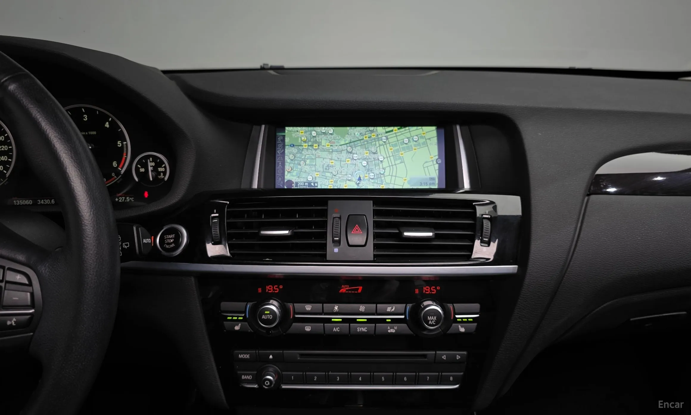 BMW X3 (F25) превью 13