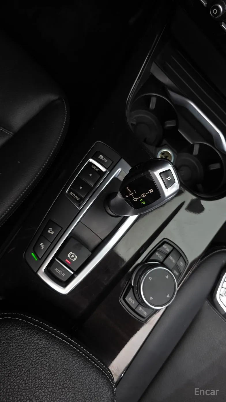 BMW X3 (F25) превью 9