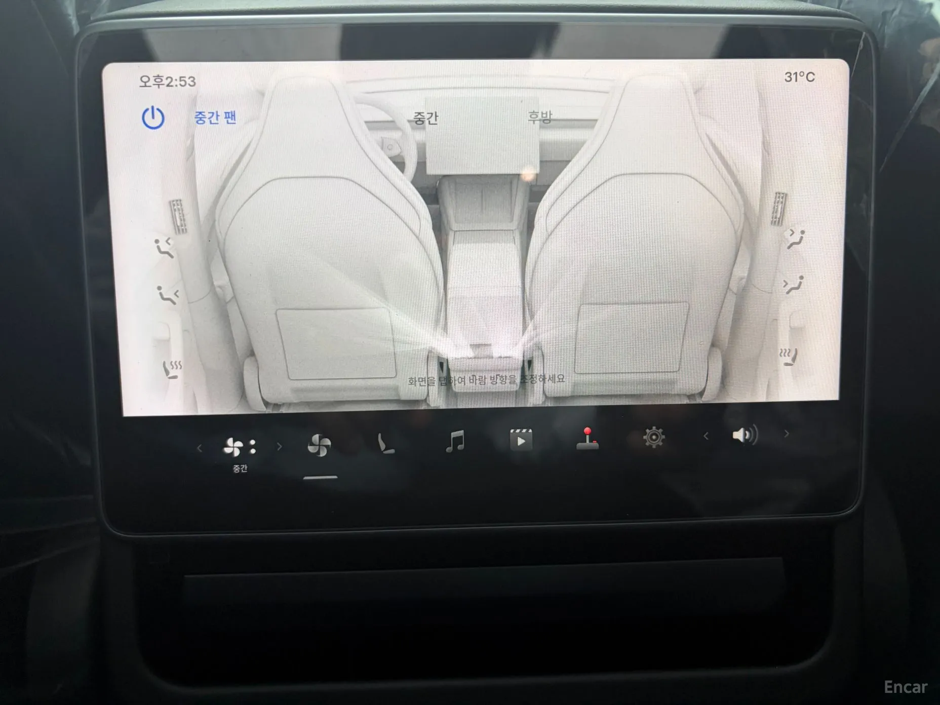 Tesla Model Y превью 18